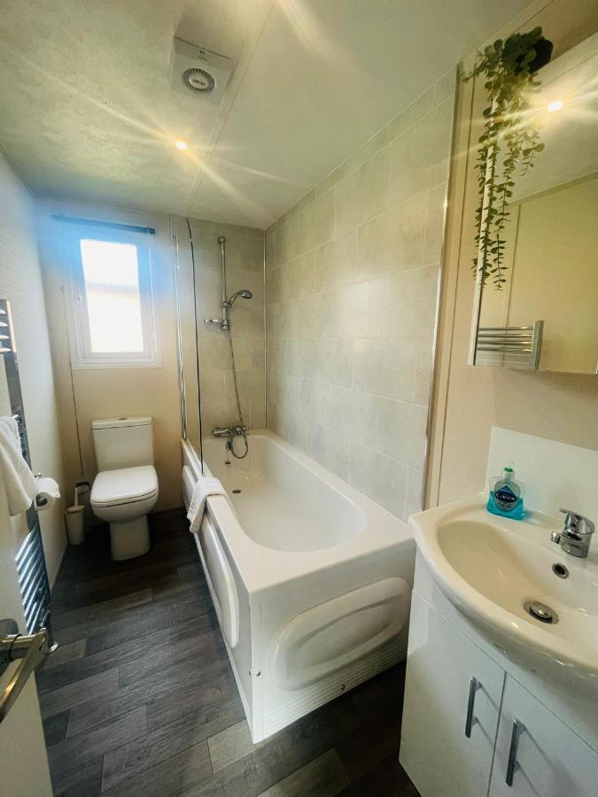 Holiday home Springwood With Hot Tub
