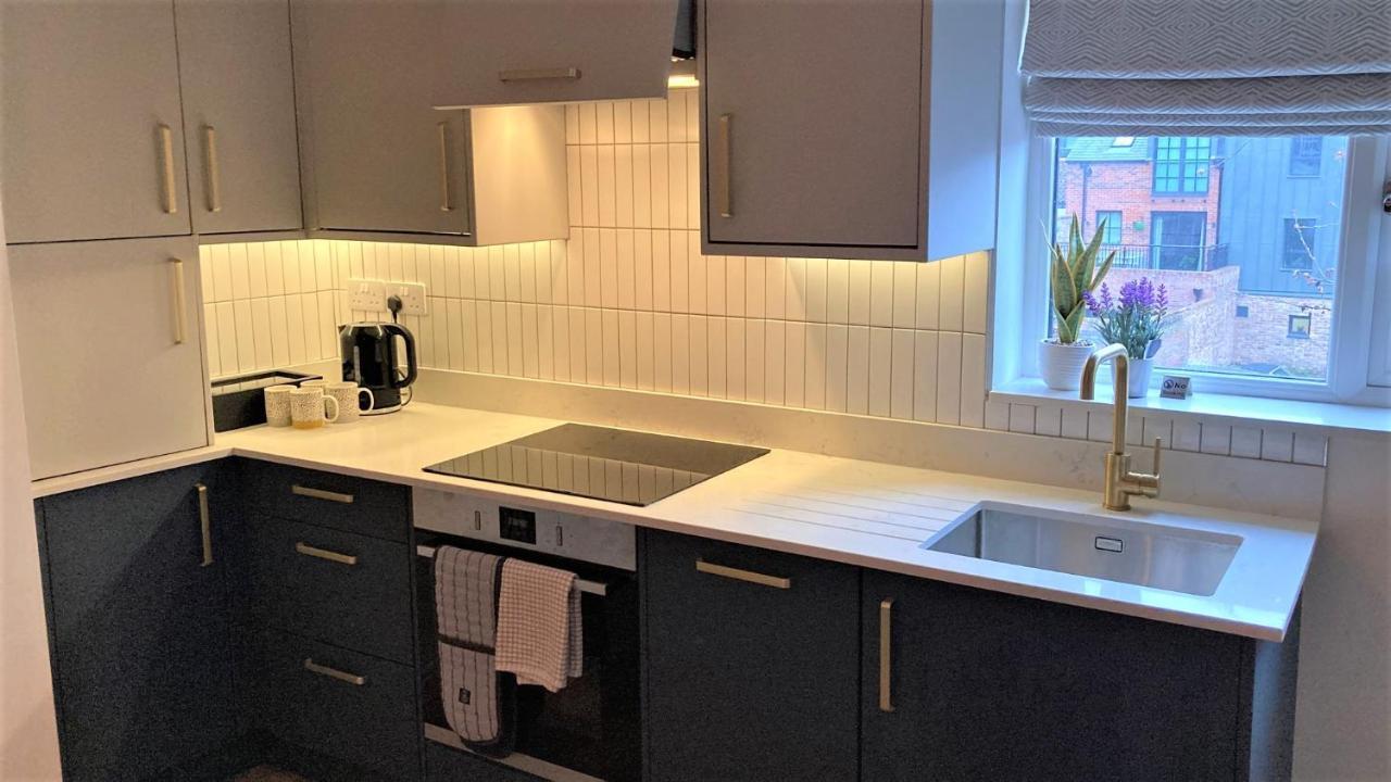Apartment Escape 2 Unwind, Minster Retreat - Sleeps 5 York