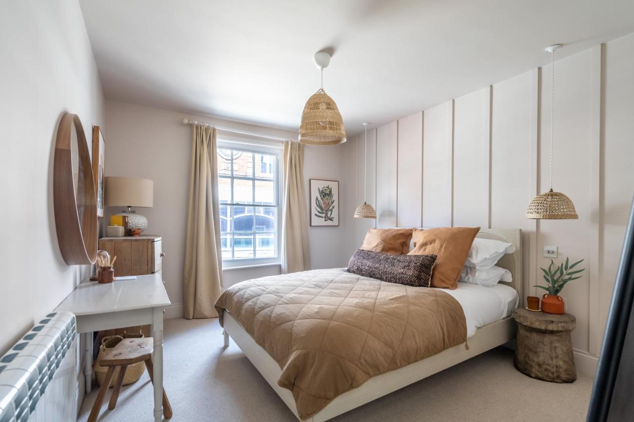 The Lark Apartment