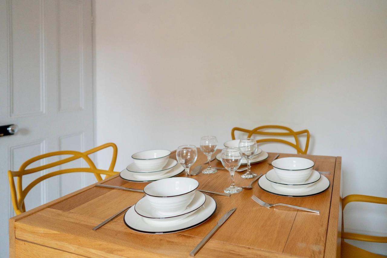 Stylish Retreat Inside Walls Holiday home *