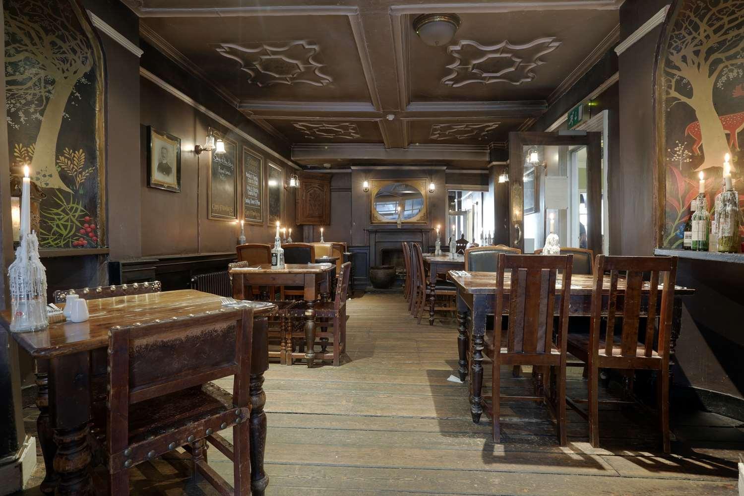 Guy Fawkes Inn