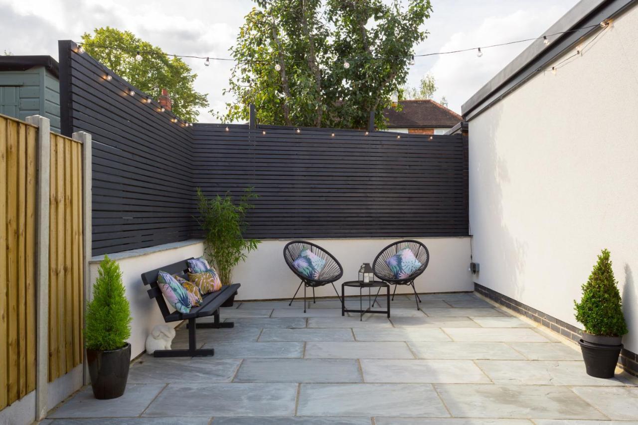 Homestay 2 X Double - 2 X Free Off Street Parking Spaces *