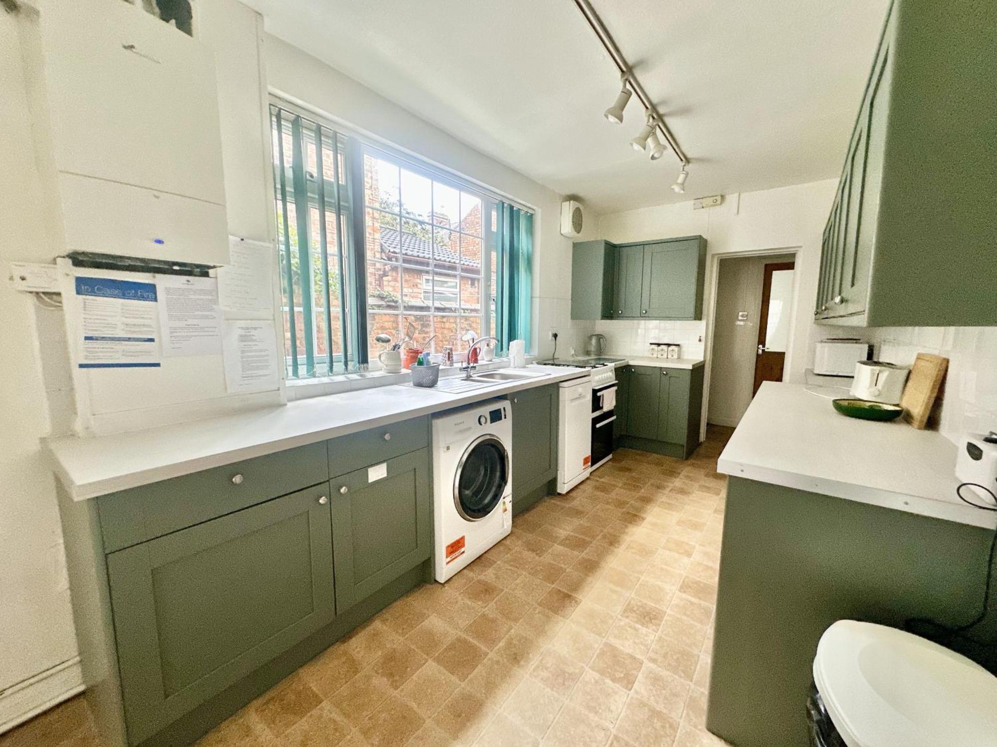 Holiday home Nunmill Nest By Bishy Road With Free Parking