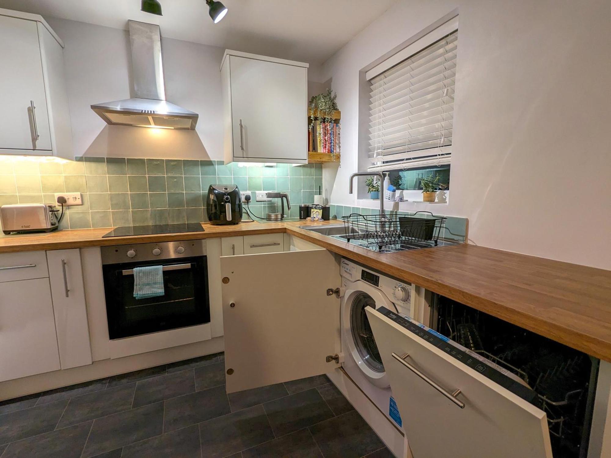 Hansom Place Free Parking 18 Minutes Walk To Minster Holiday home *