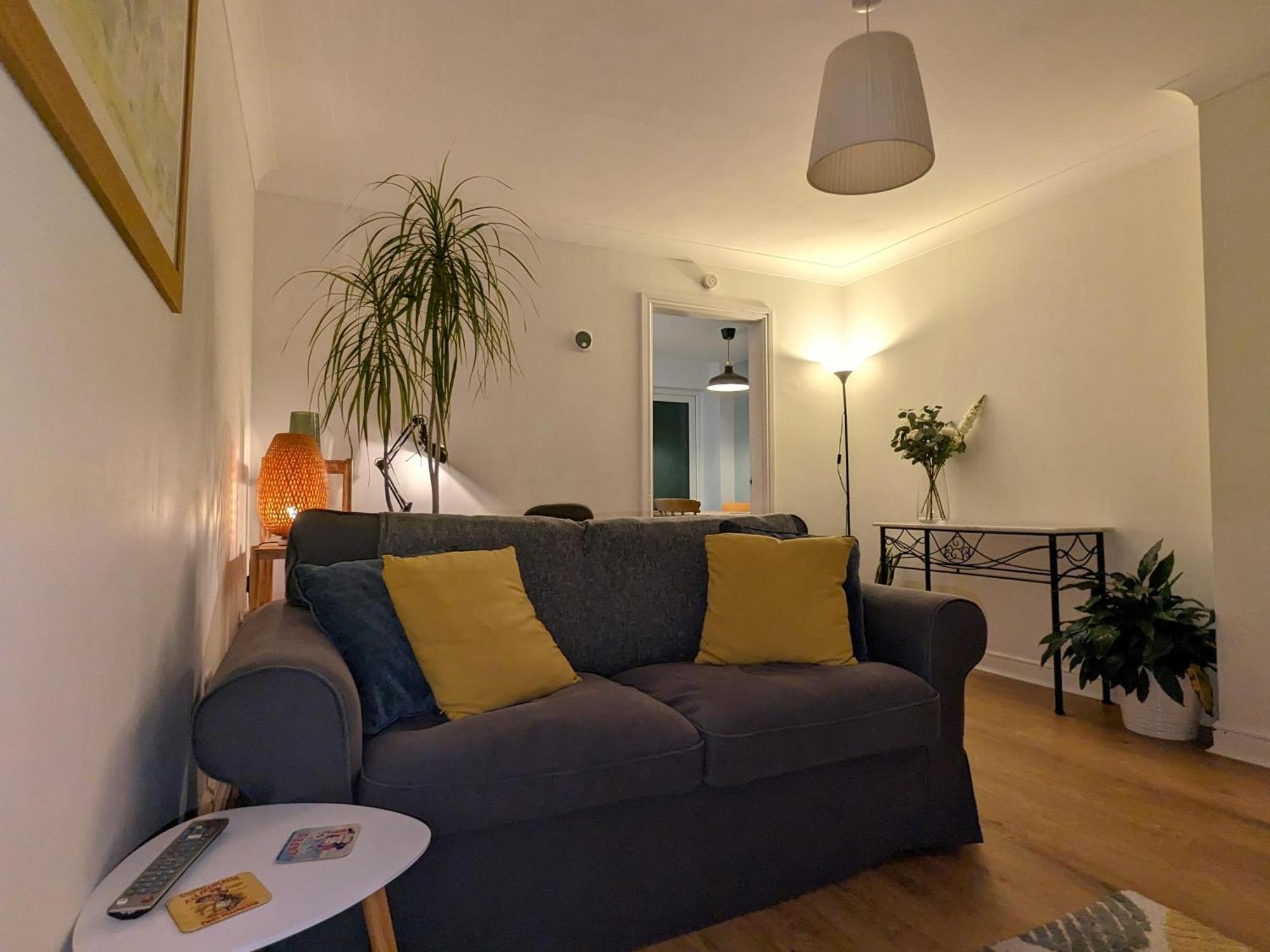 Hansom Place Free Parking 18 Minutes Walk To Minster Holiday home *
