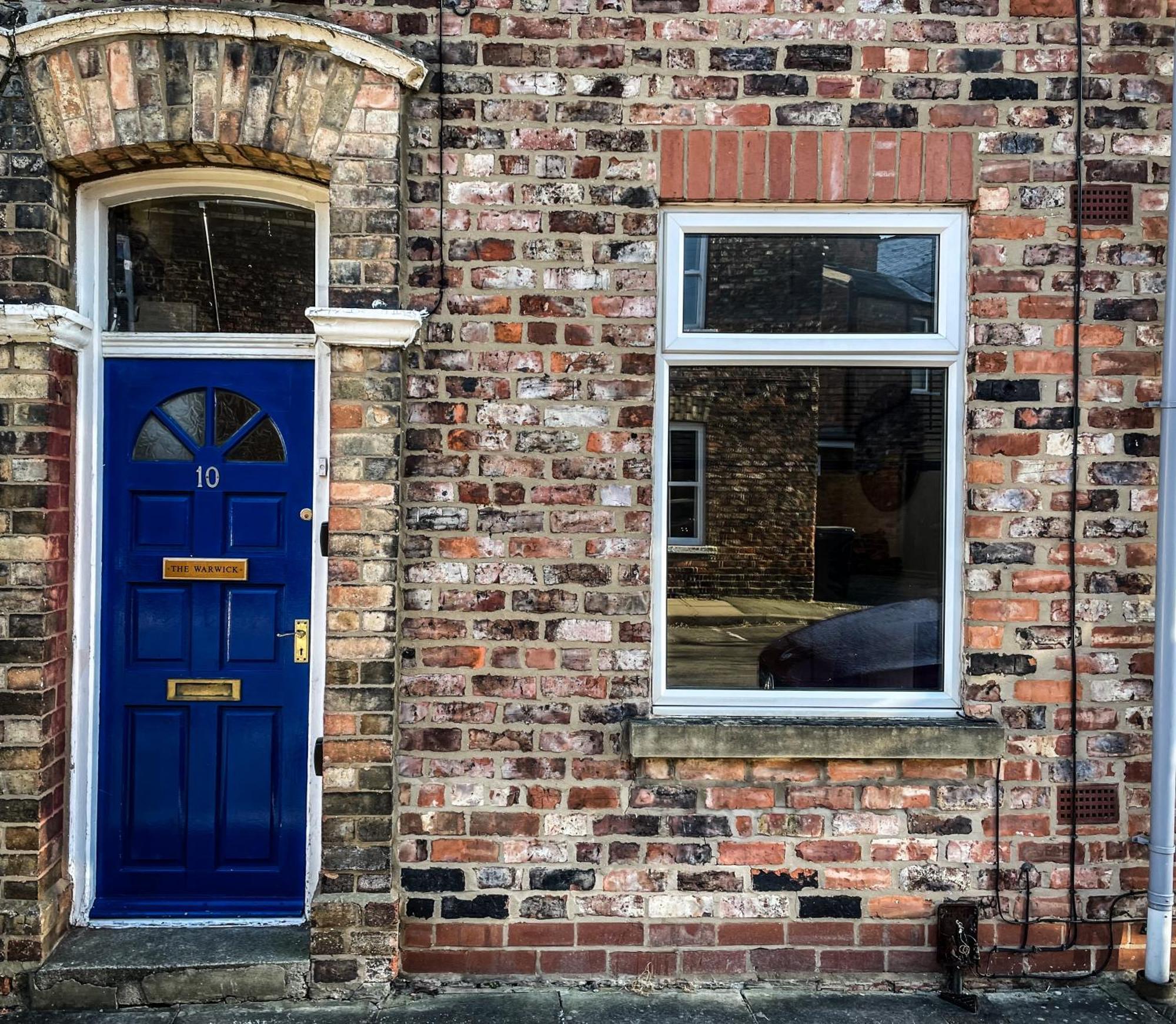 The Warwick - Quaint Victorian With Free Parking Lodge
