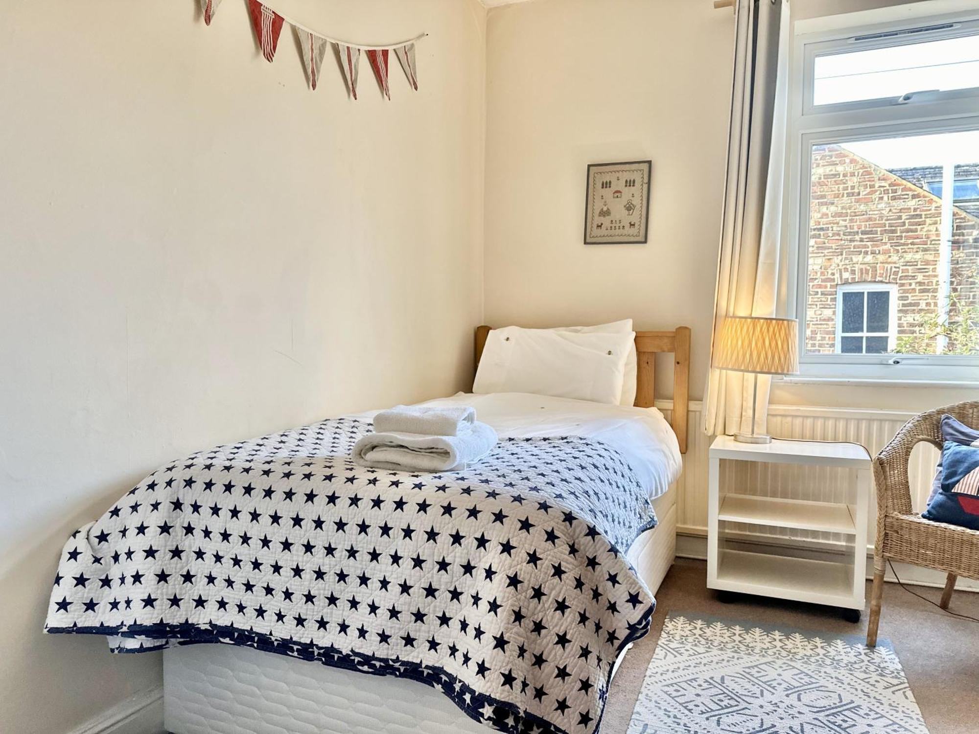 Holiday home Nunmill Nest By Bishy Road With Free Parking *