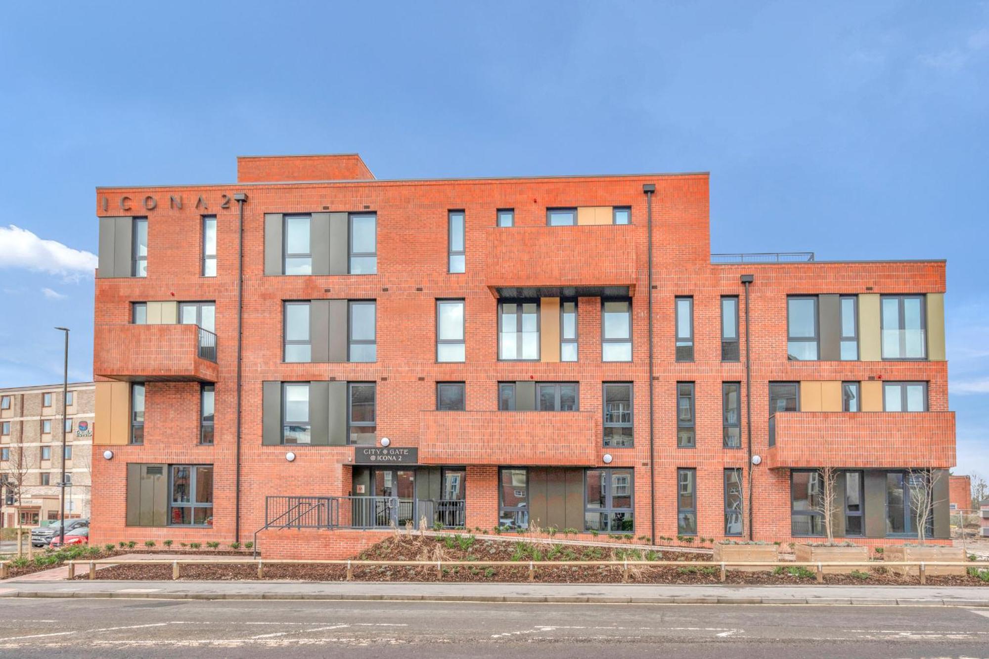 Apartment 21 Two Bedroom- With Secure Parking And Free Onsite Gym *