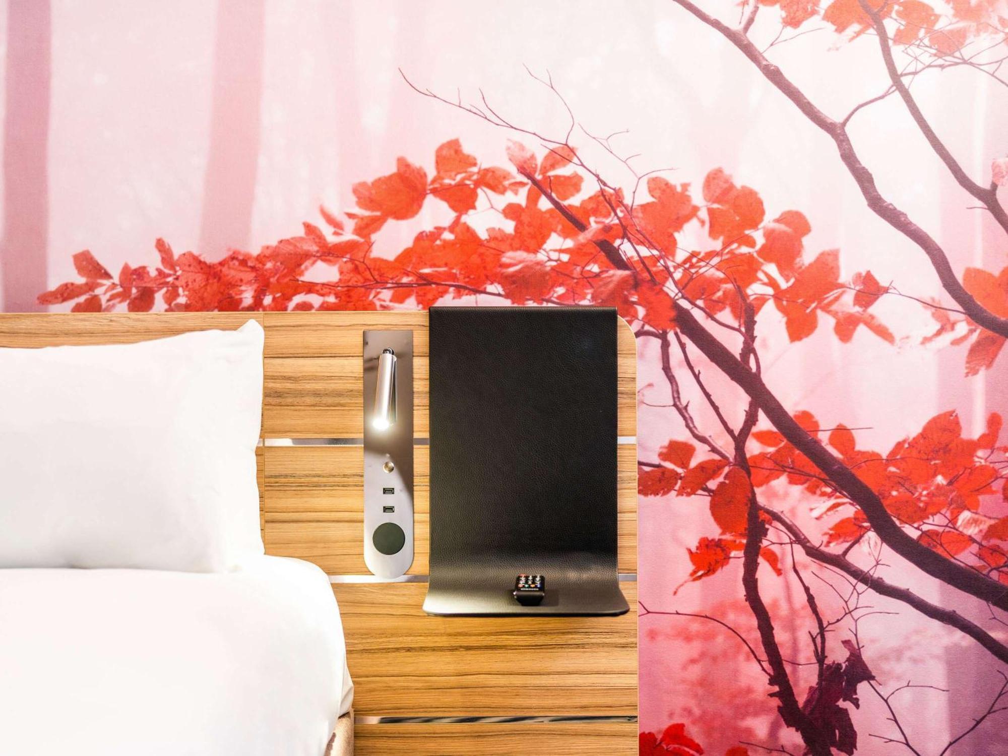 Novotel Centre Hotel