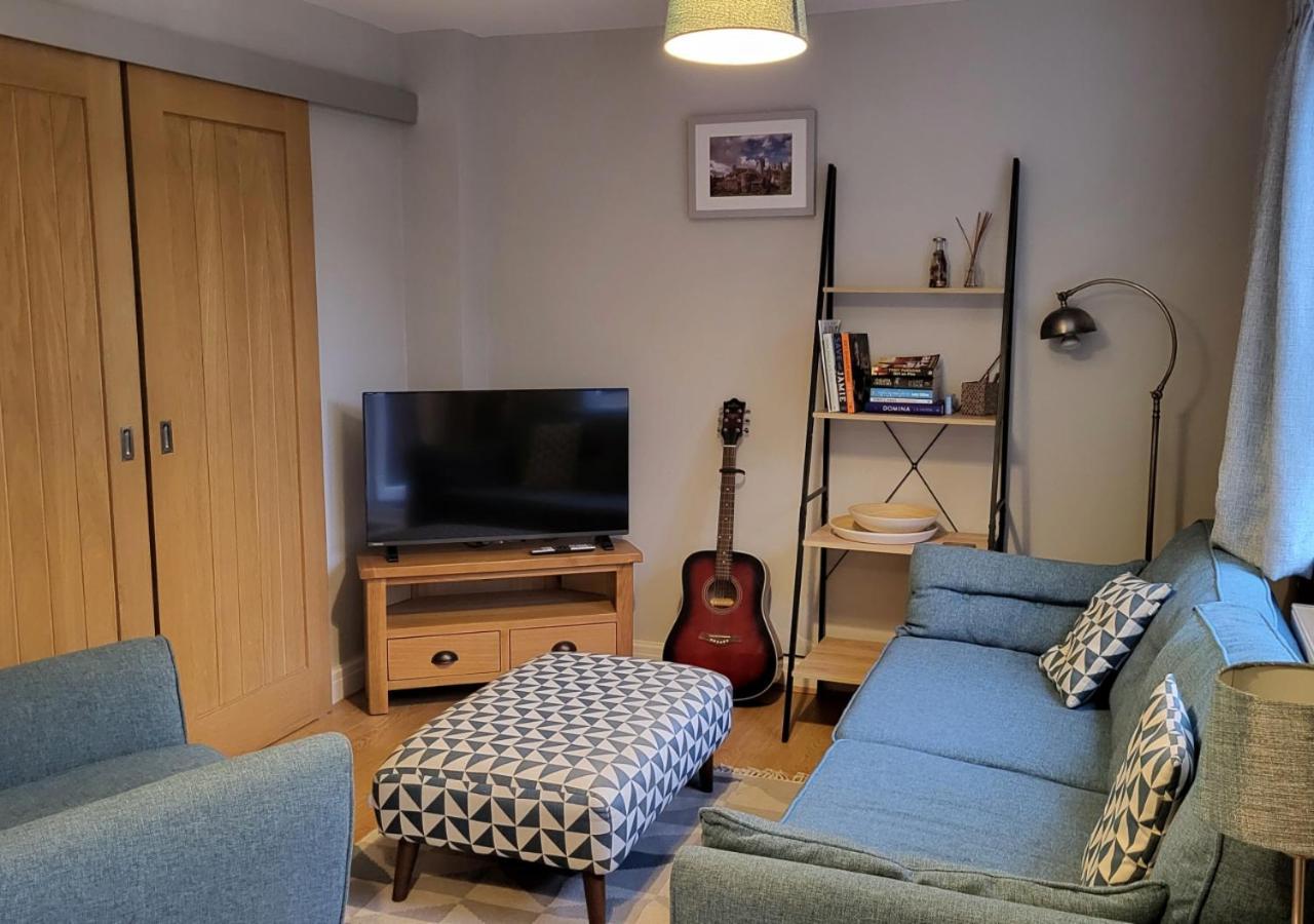 Holiday home 3 Bedroom Townhouse, Free Parking *
