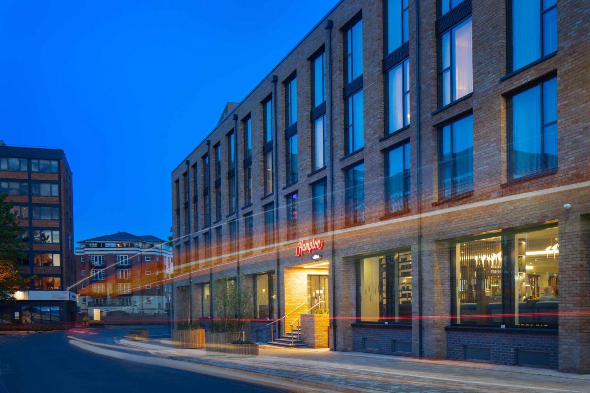 Hotel Hampton By Hilton Piccadilly 3*