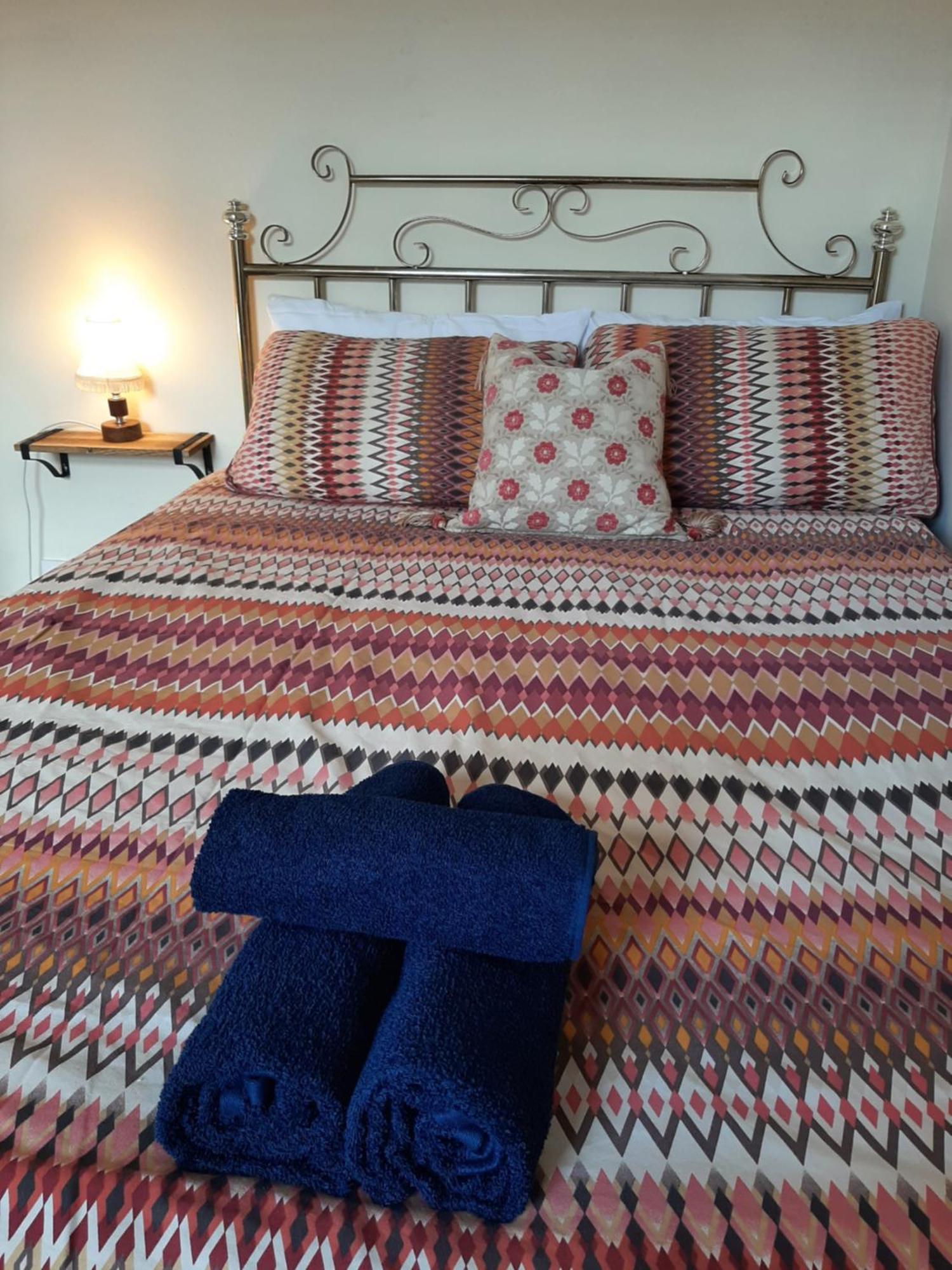 Guest house Salisbury - Free Parking *