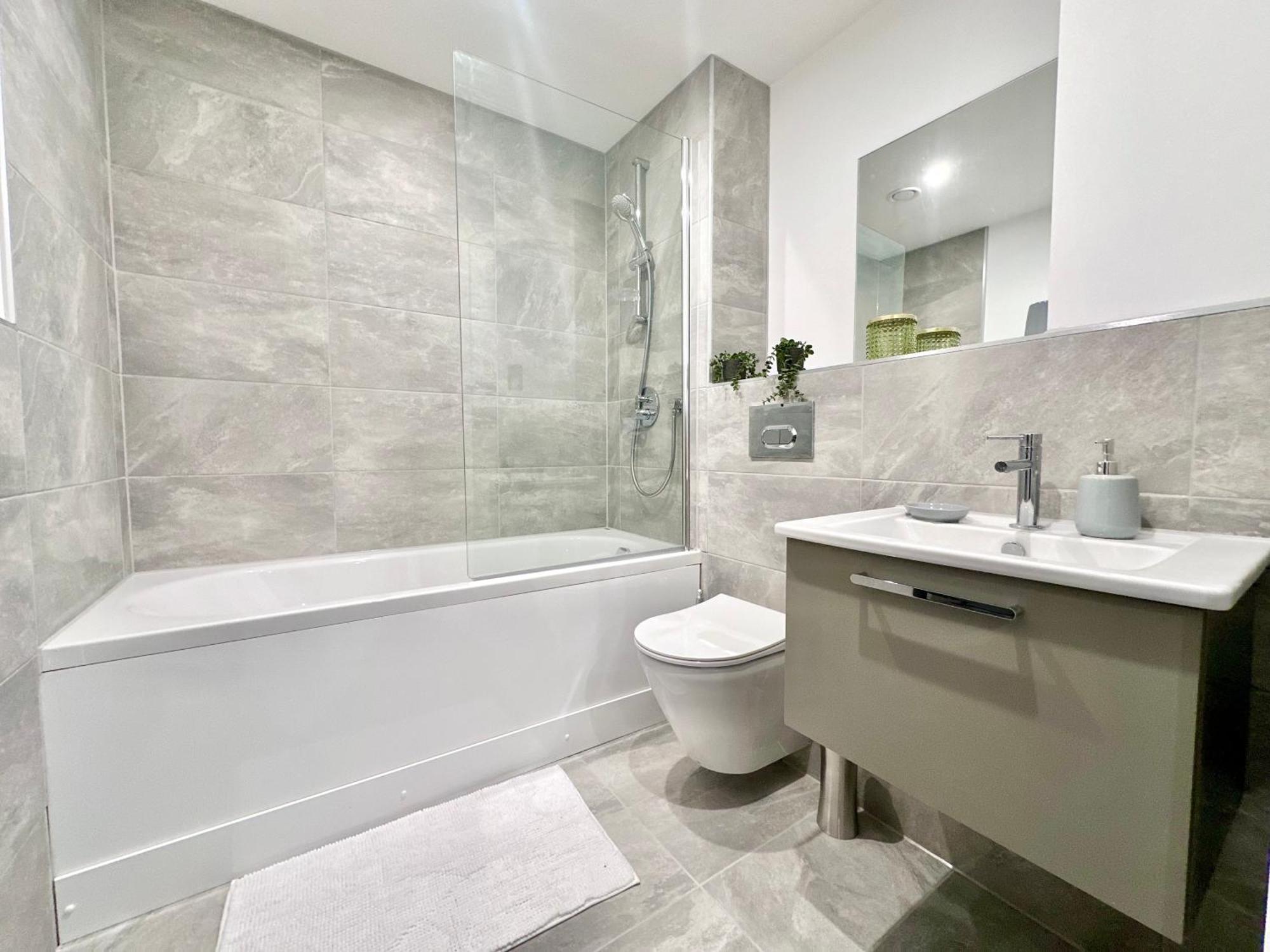 No 32 With Free Use Of Gym Apartment *