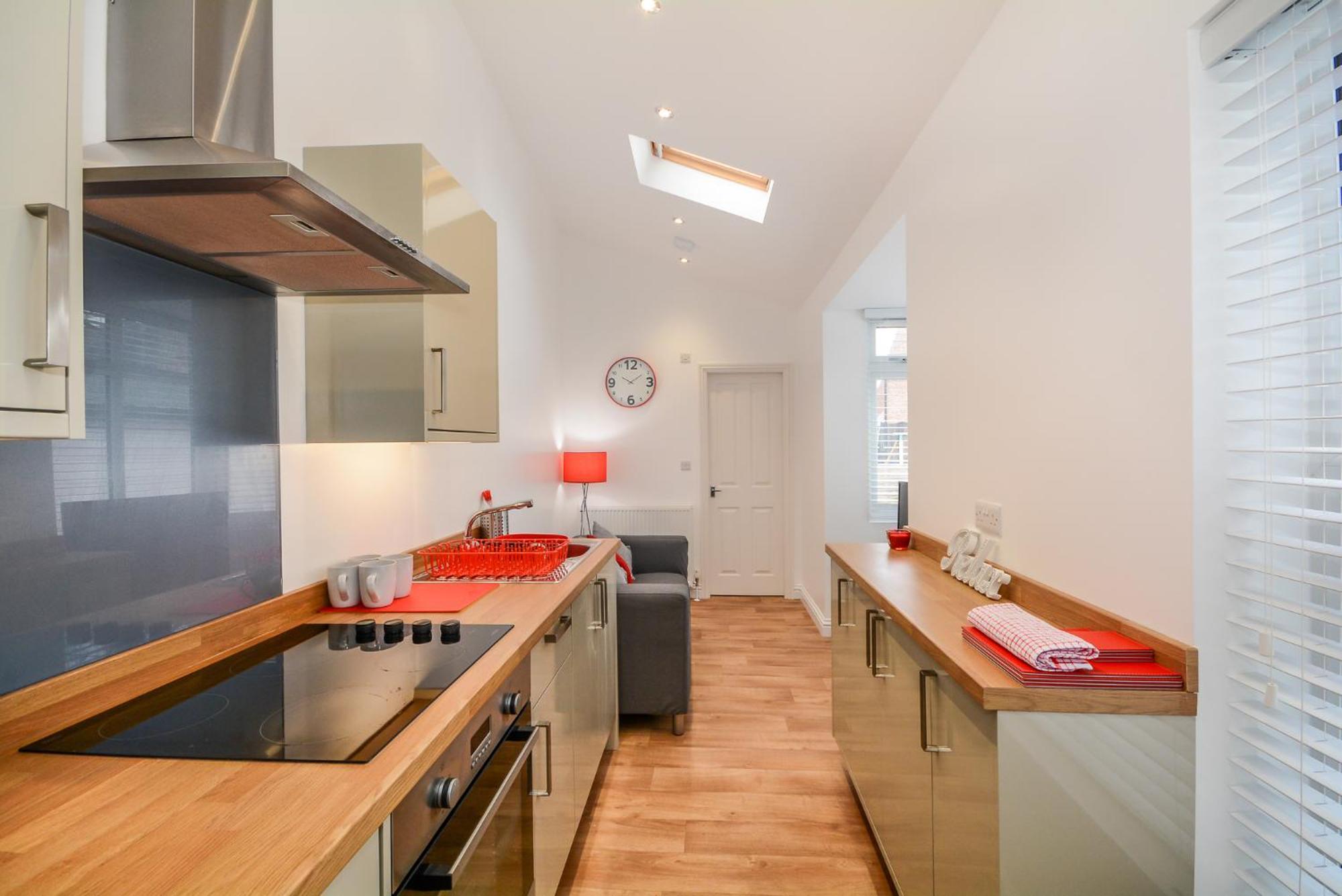 Henry Court 3 Apartment