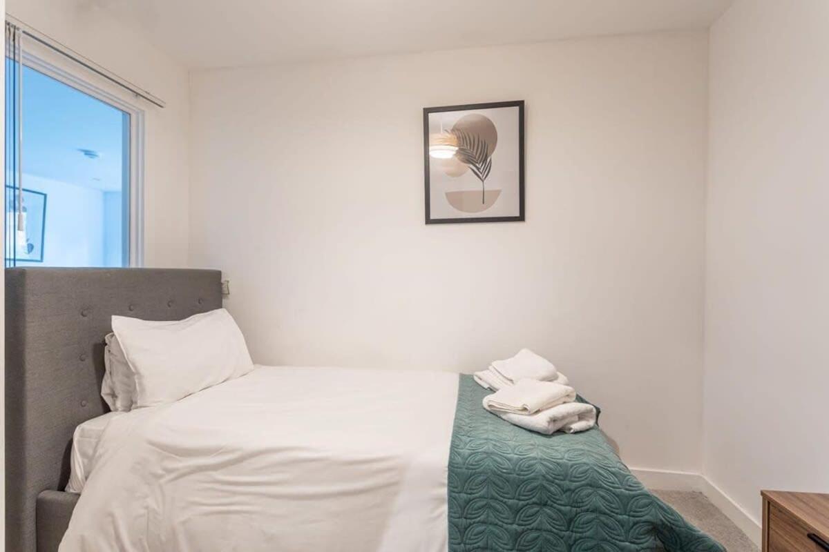 Zeni, Ouse Court 2 Bedroom *