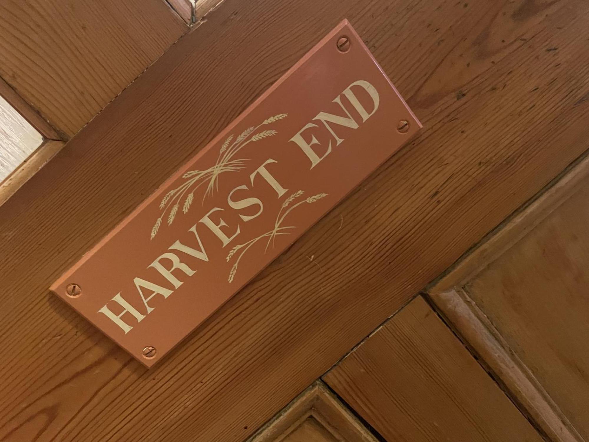 Harvest End Apartment