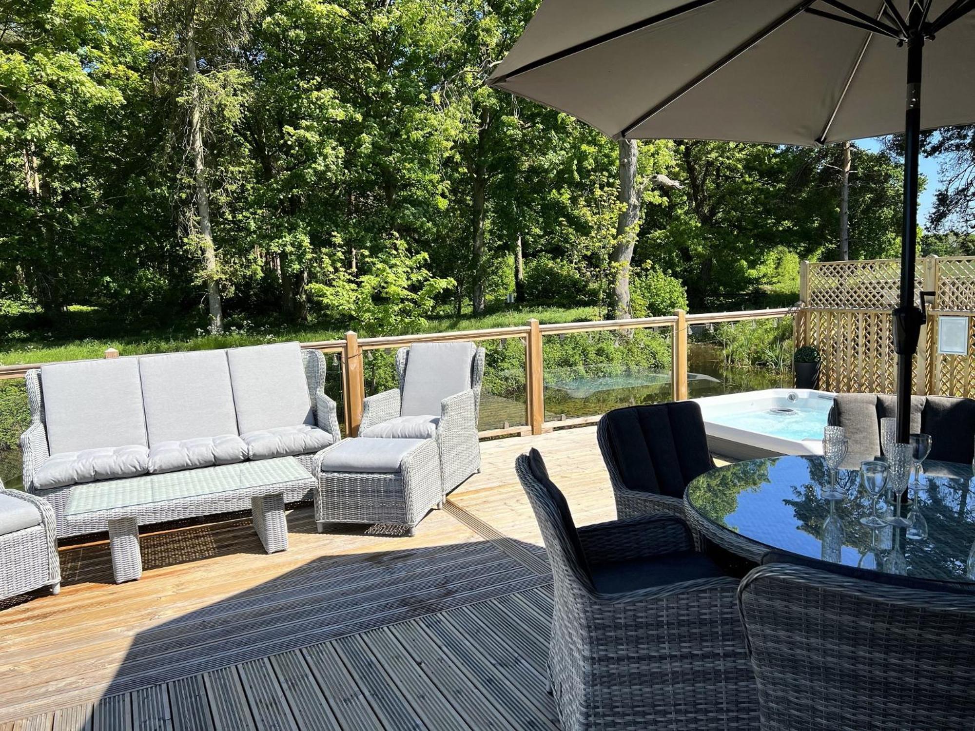 Hollicarrs - Kingfisher Lodge *