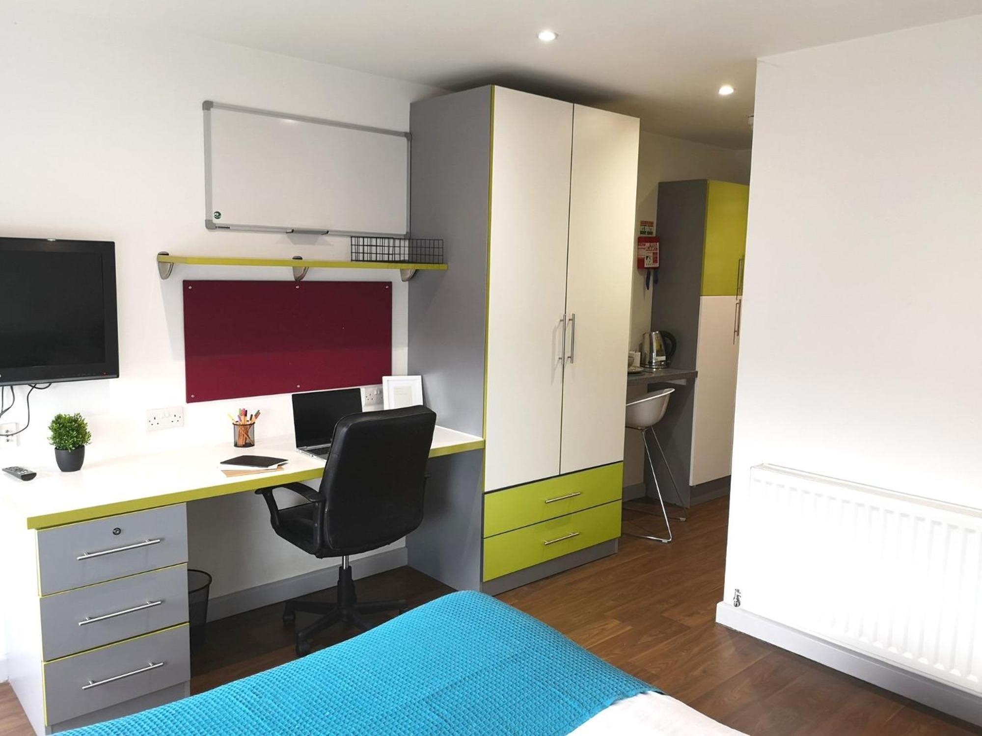 Apartment For Students Only Student Roost The Boulevard York
