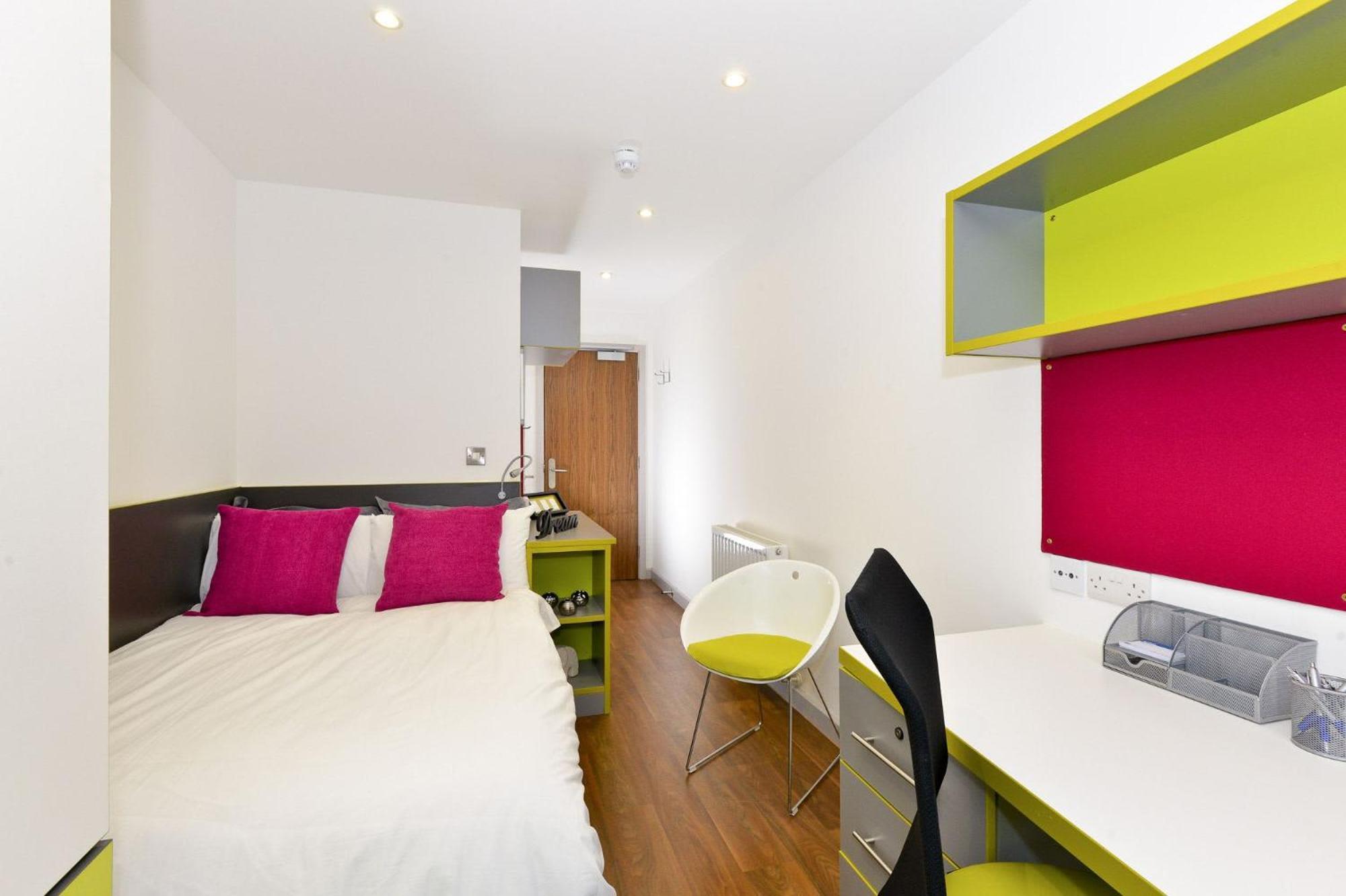 Apartment For Students Only Student Roost The Boulevard York
