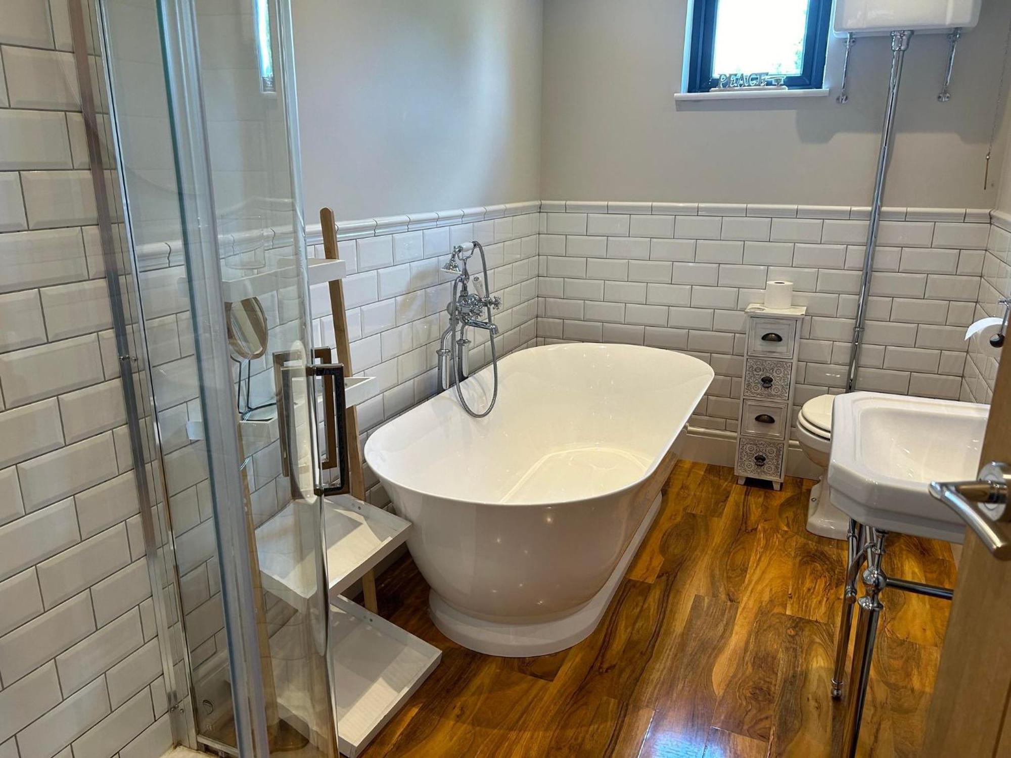 Holiday home 4bed Sleeps8-pet Friendly-hot Tub-log Burner York