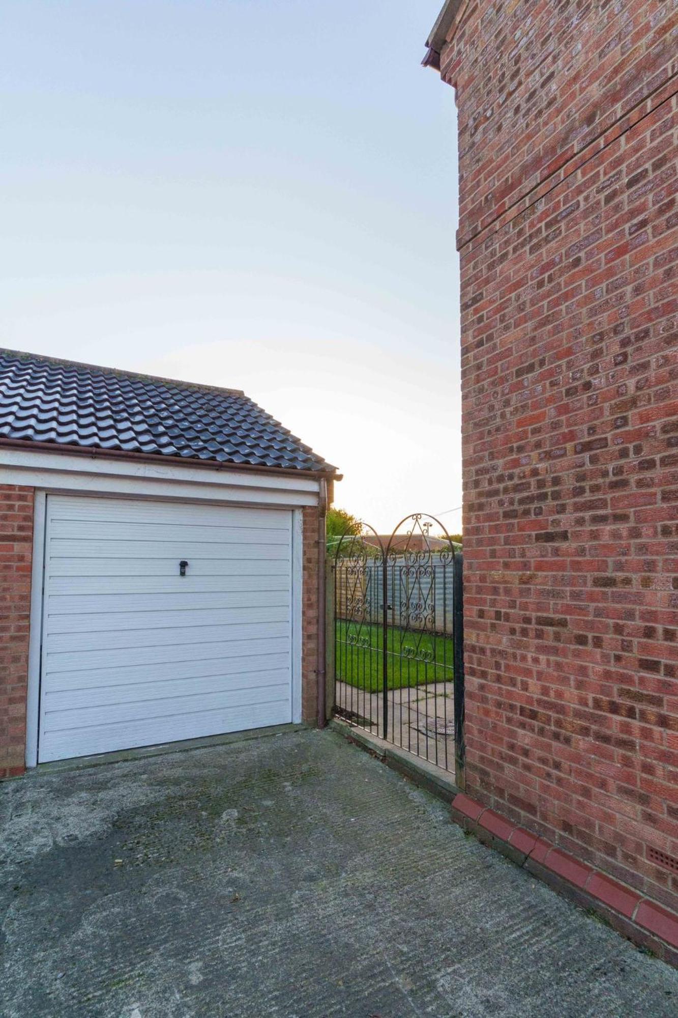 House With Free Parking Holiday home York