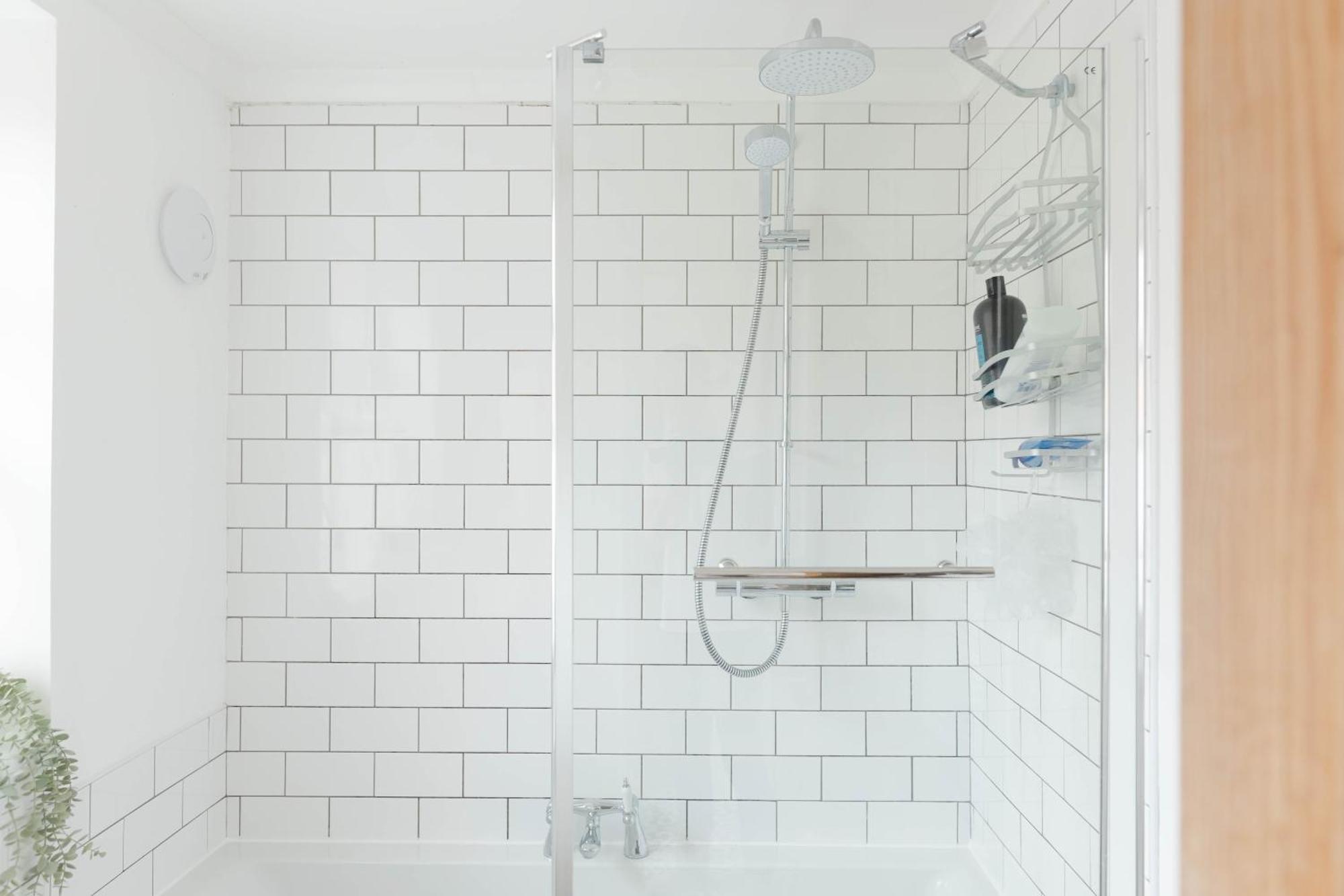 Stylish & Comfortable Modern Getaway * York