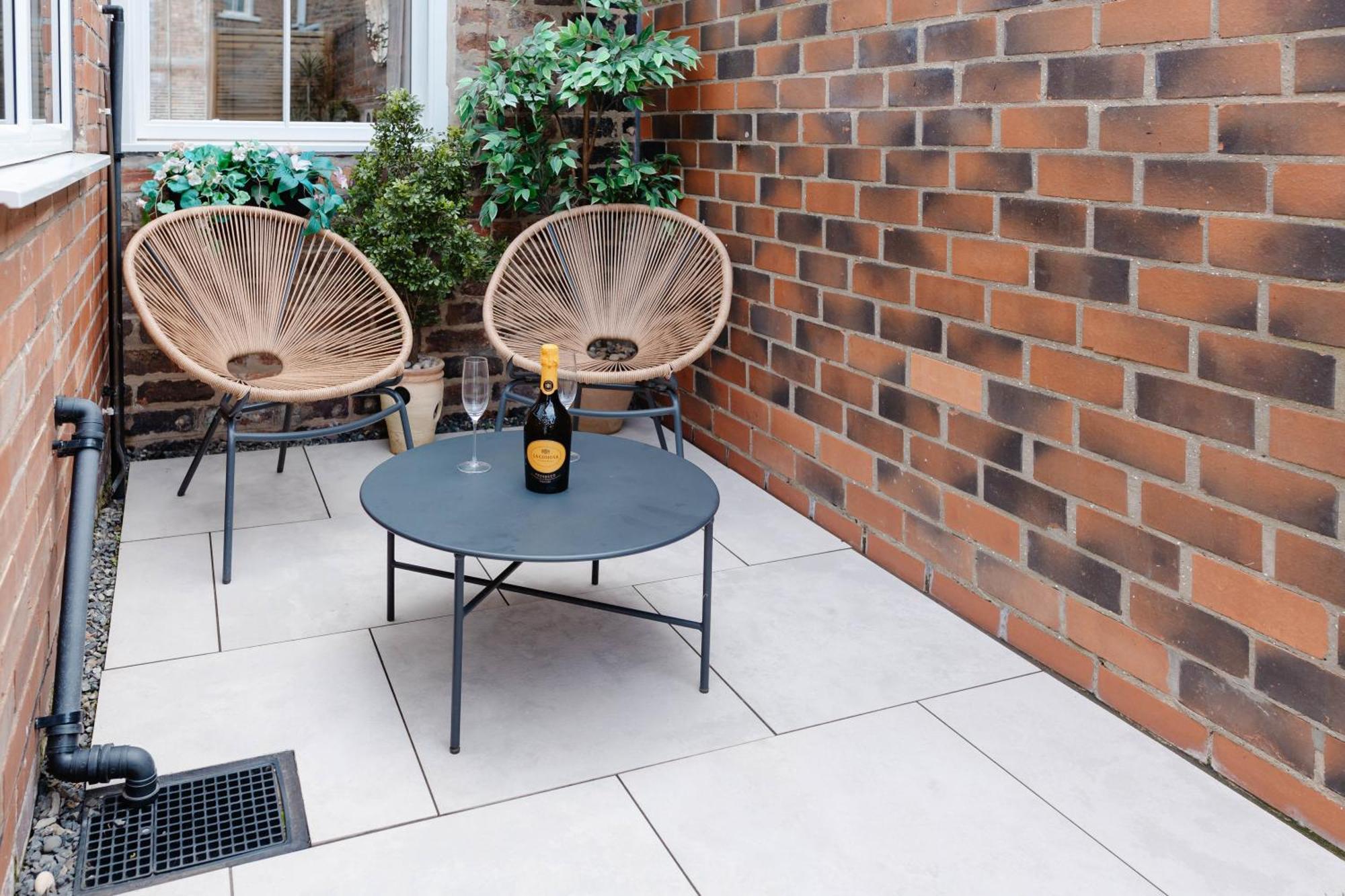 Stylish & Comfortable Modern Getaway Holiday home *