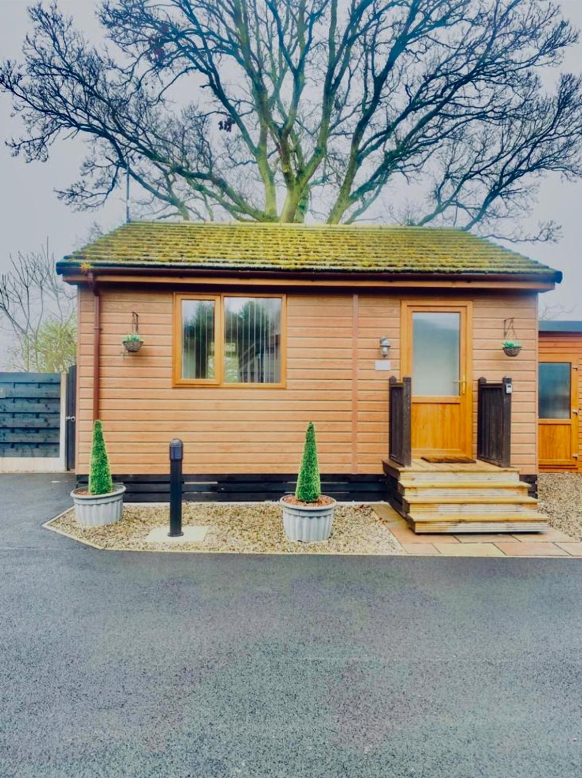 Holiday home Cherry With Hot Tub