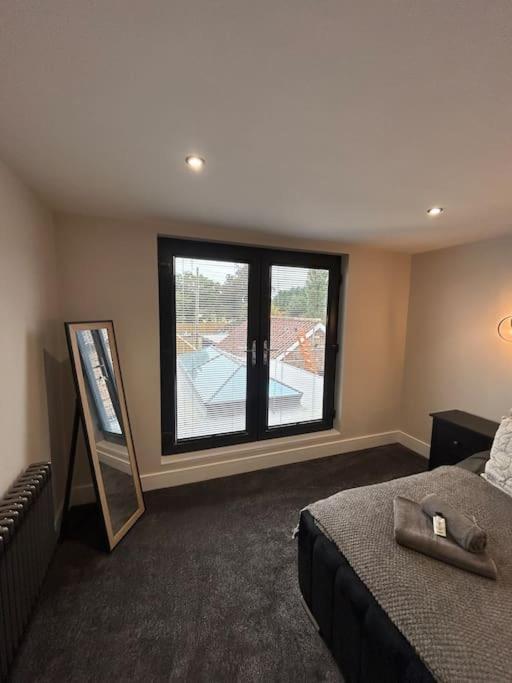 Holiday home Spacious & Modern House Sleeps 8