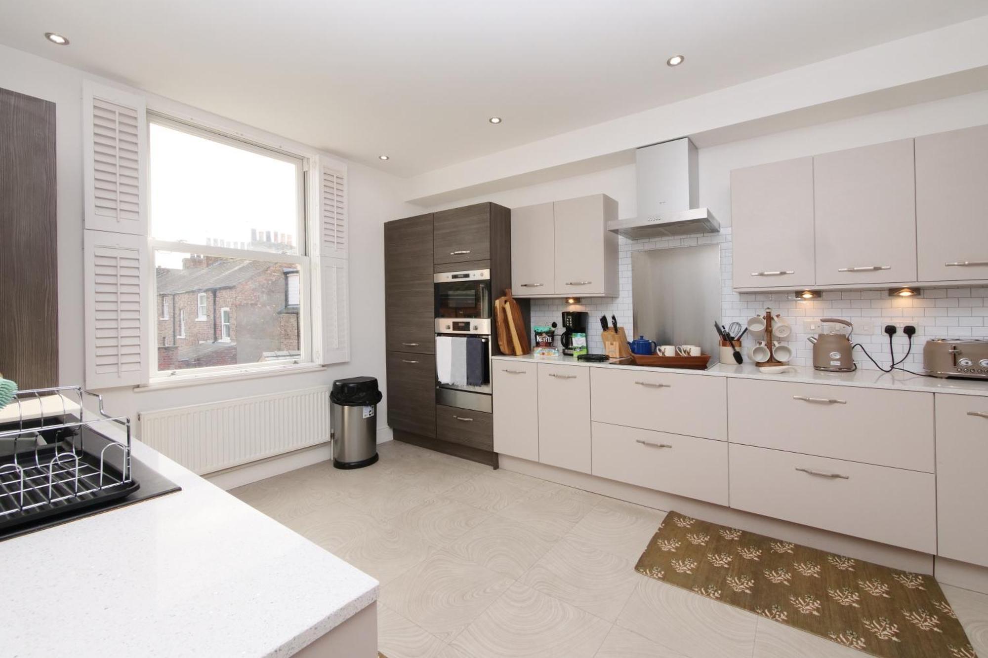 11 Bluebridge With Free Parking Apartment *