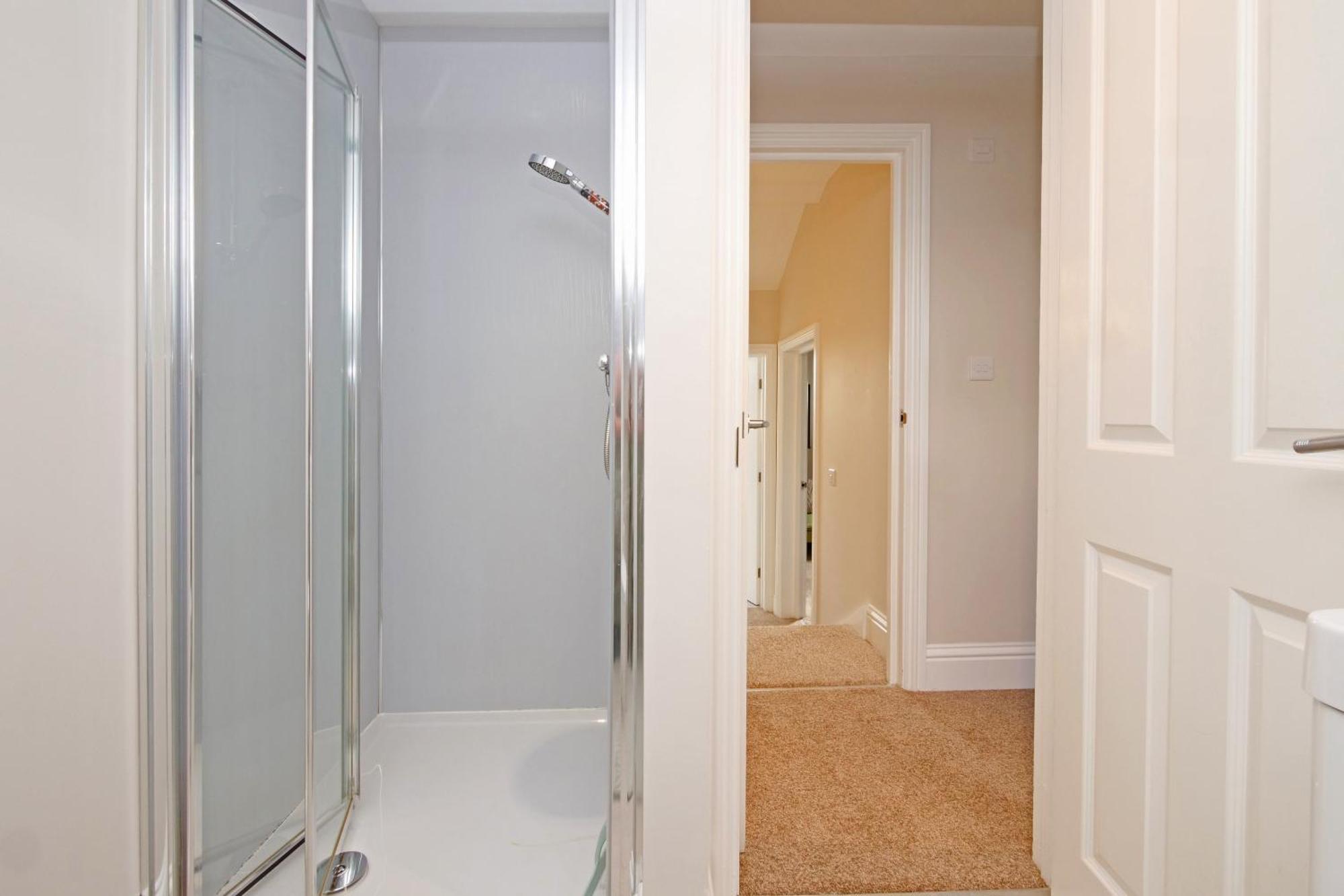11 Bluebridge With Free Parking Apartment