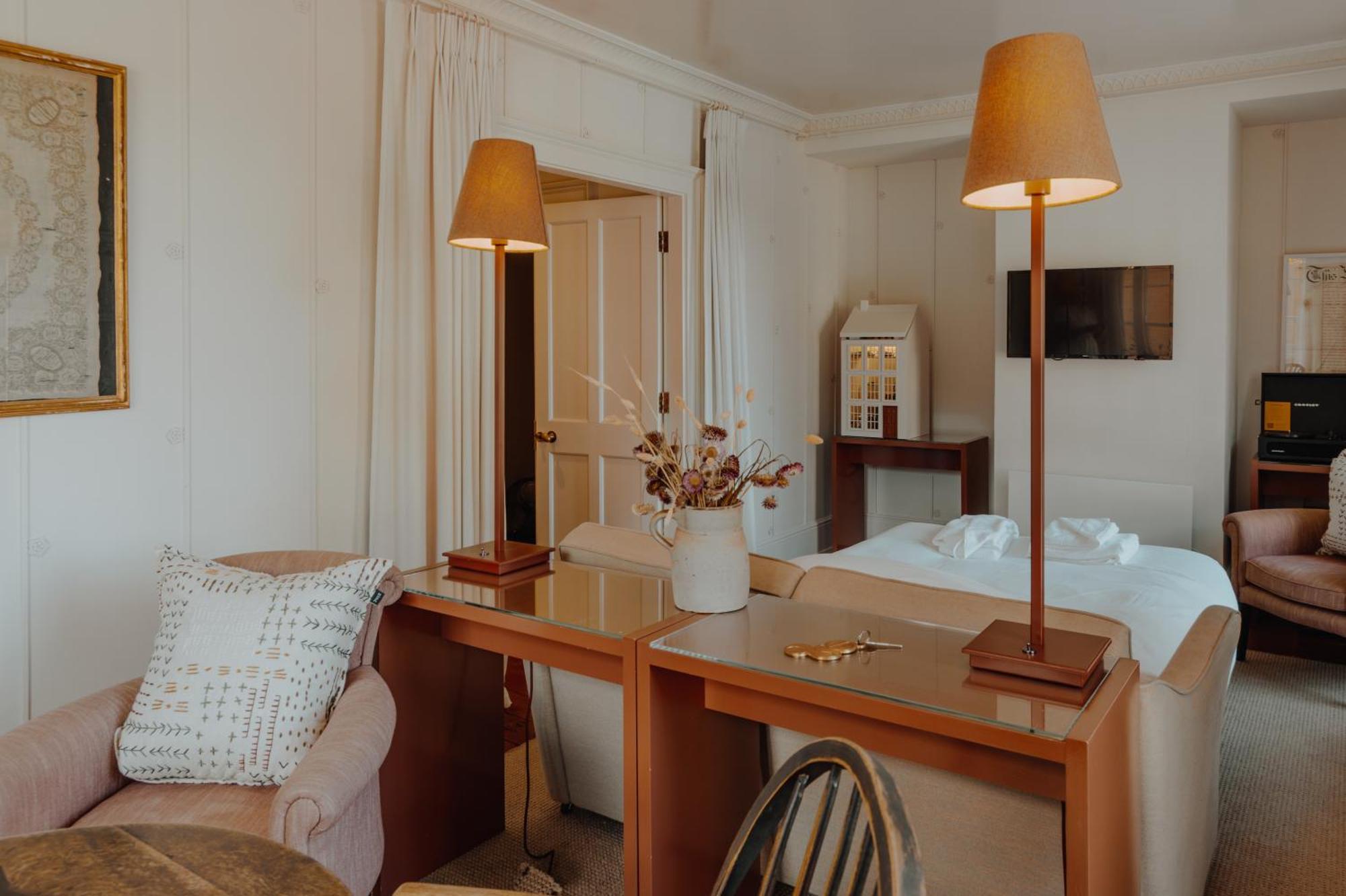 Hotel No 1 By Guesthouse,