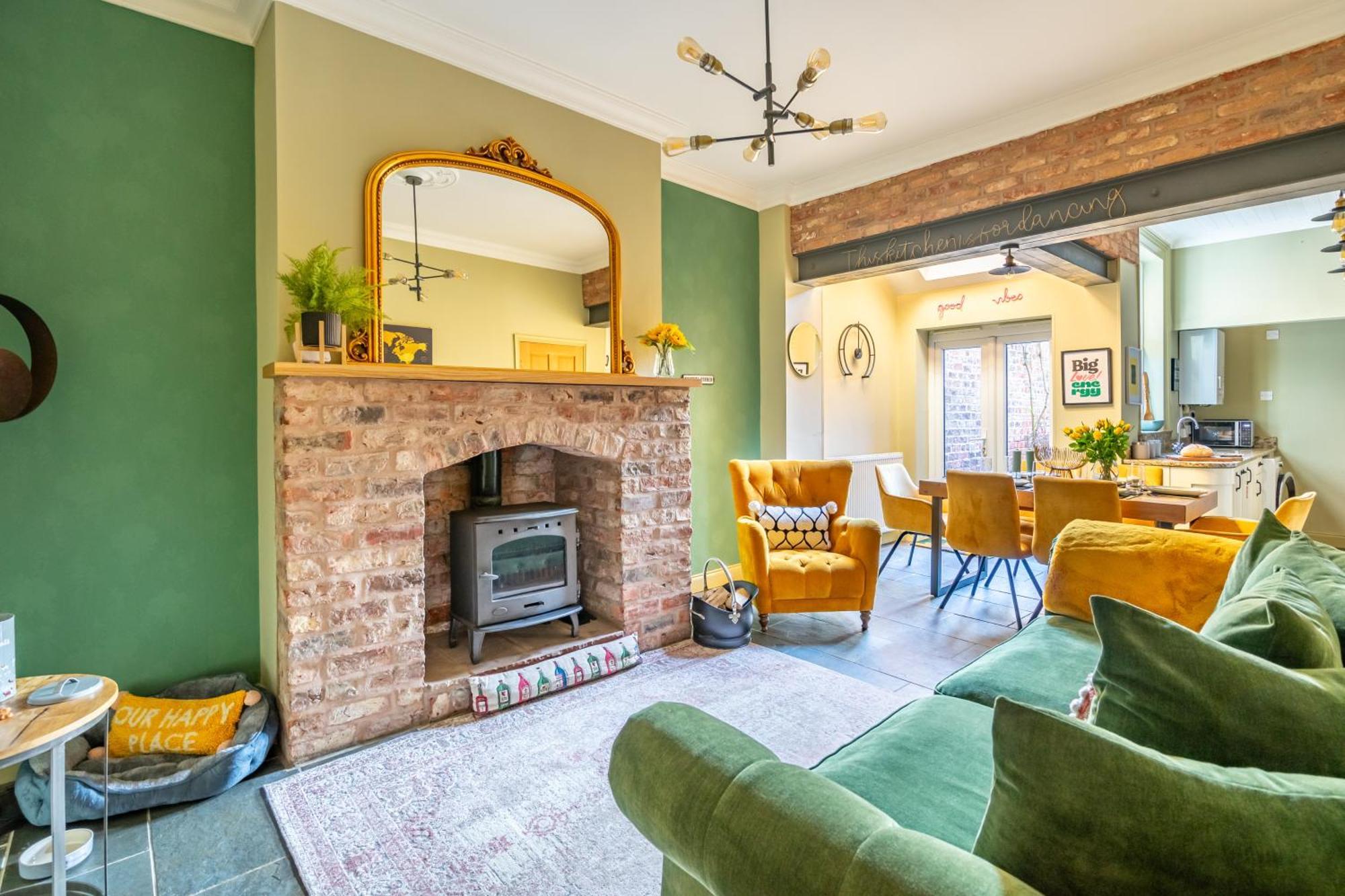 32 White Cross Road *