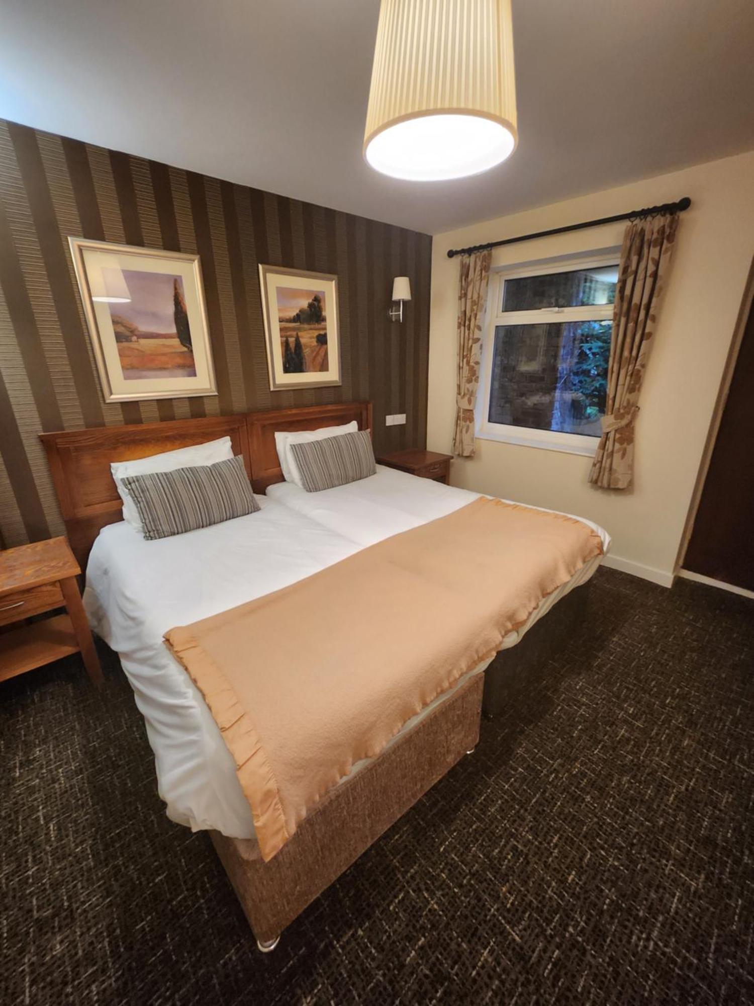Red Lion & 3* York