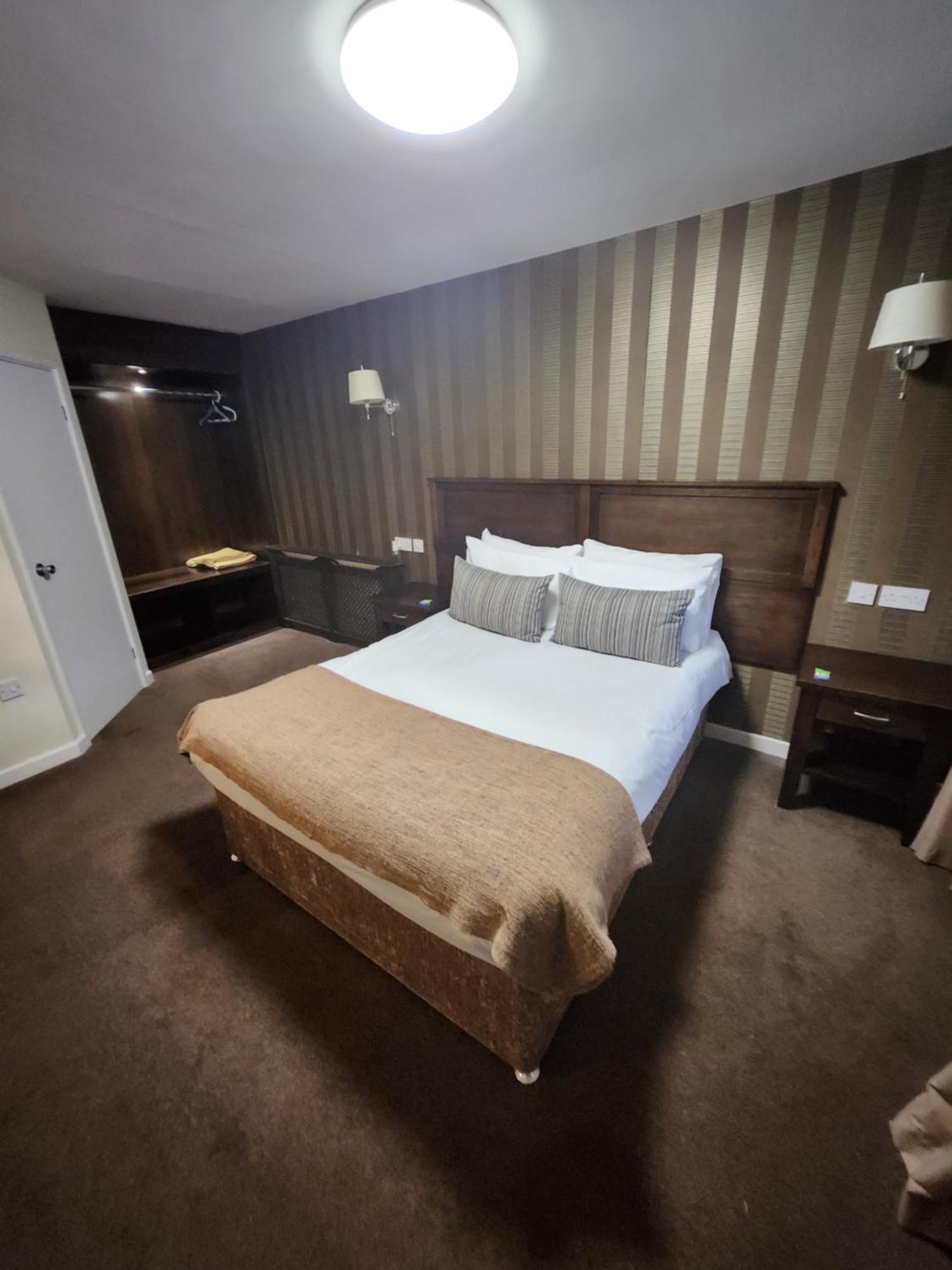 Hotel Red Lion &