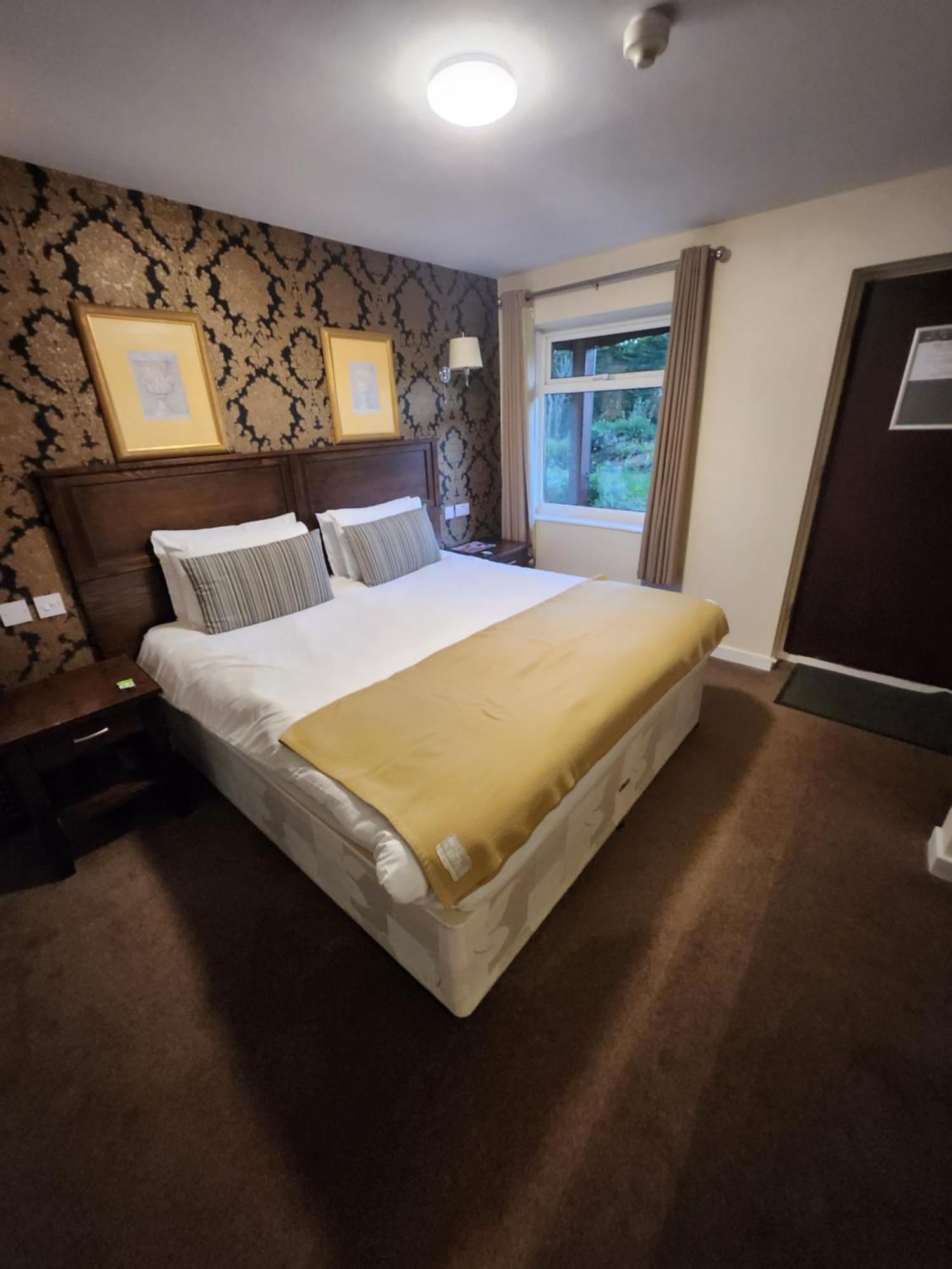 Hotel Red Lion &