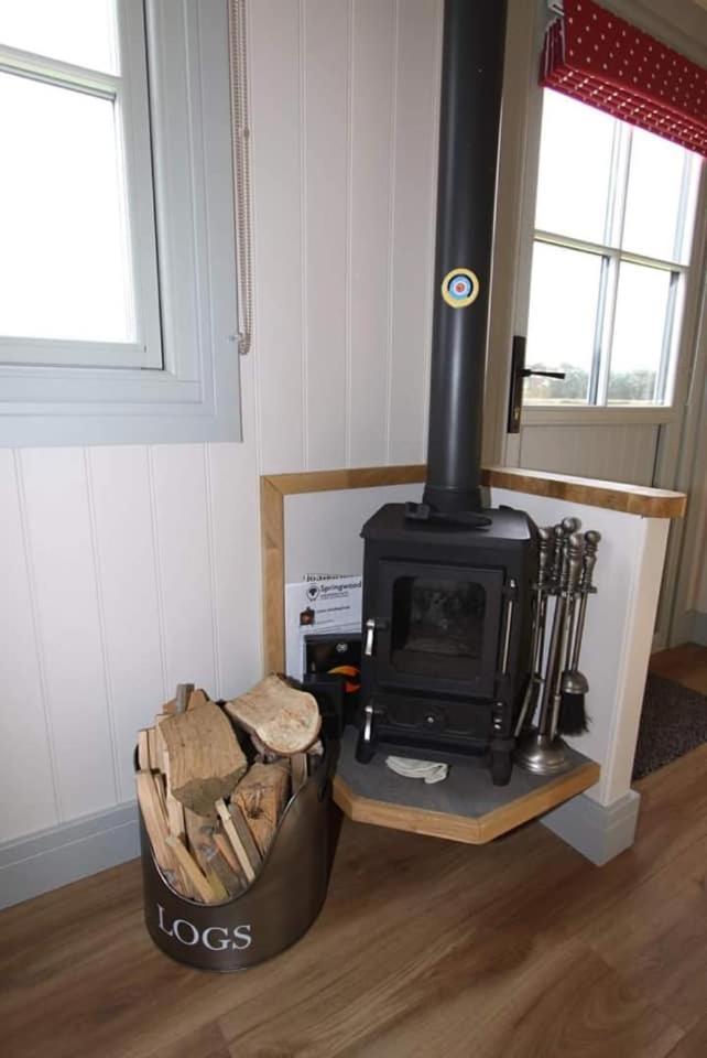 Springwood Shepherd Huts Glamping Holiday home *