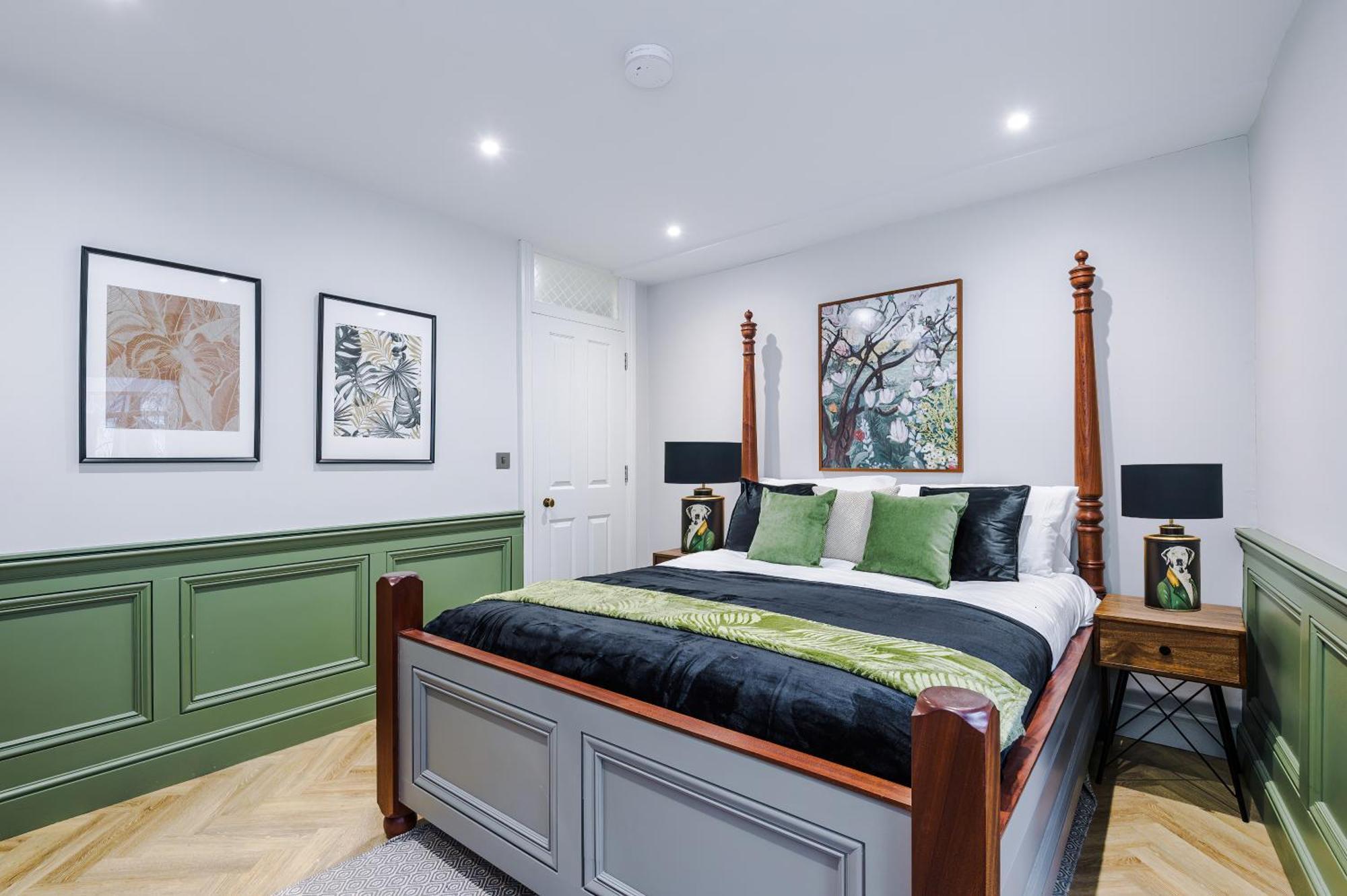Stunning - Sleep 18 Apartment *