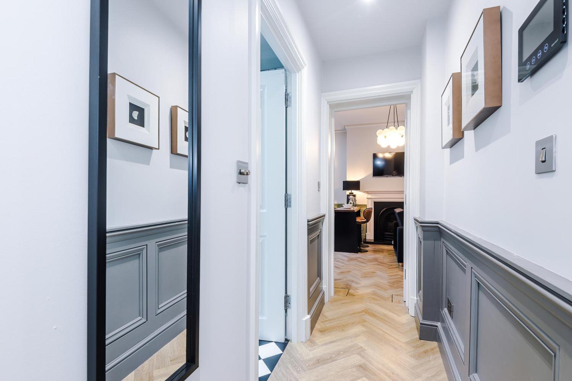 Apartment Stunning - Sleep 18 *