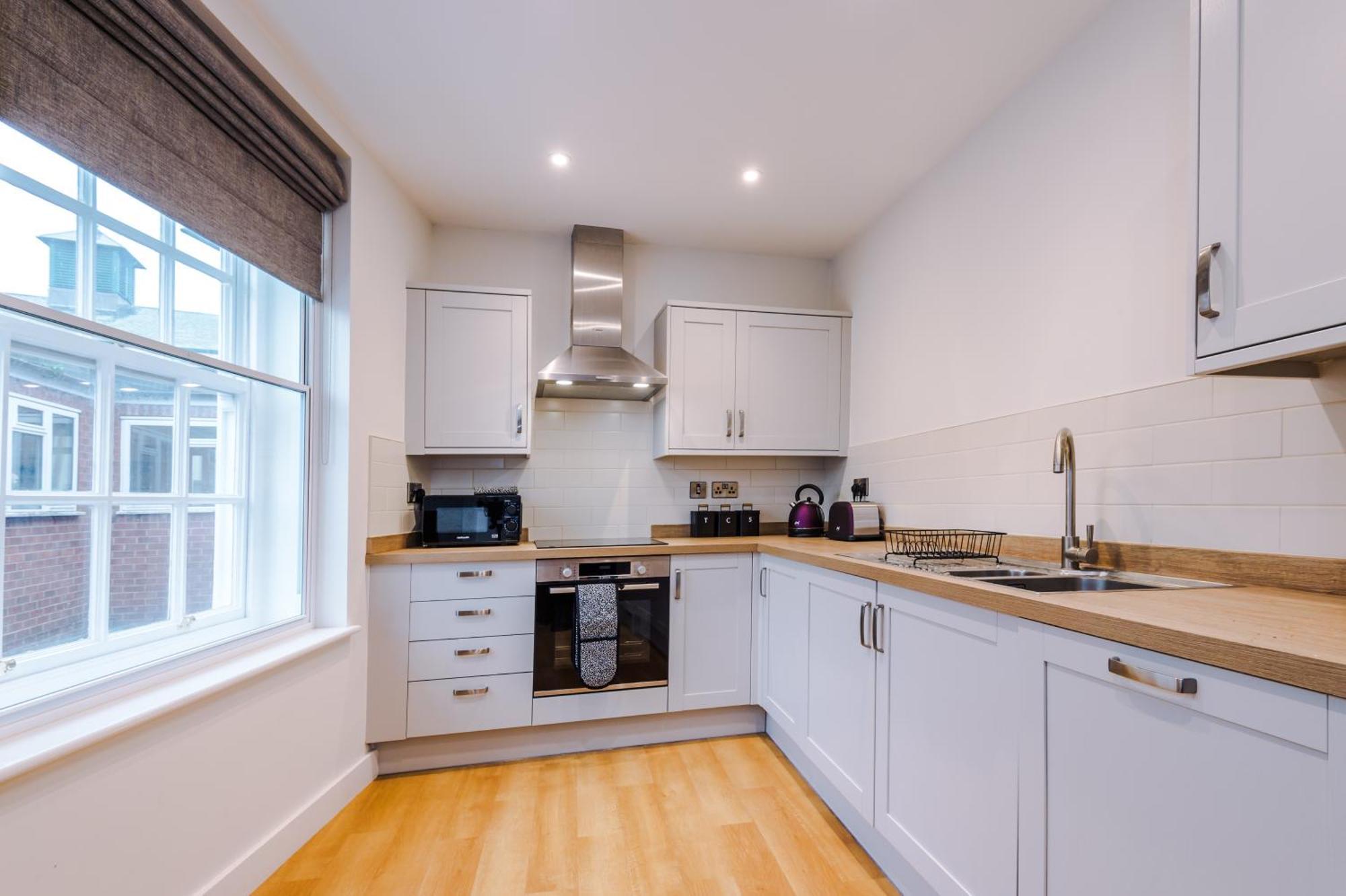Penthouse With Private Roof Terrace * York