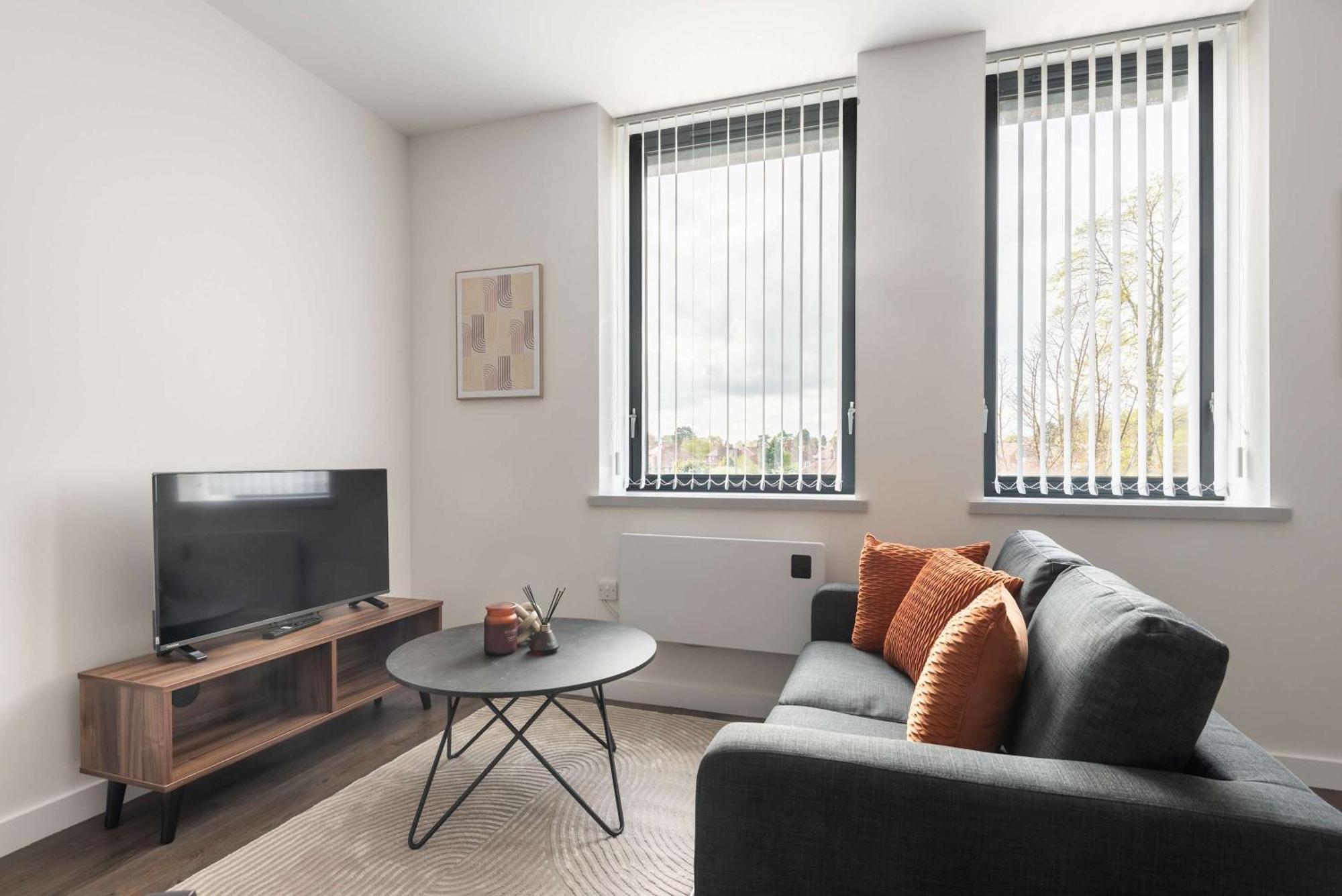 Apartment Modern 1 Bedroom In With Parking