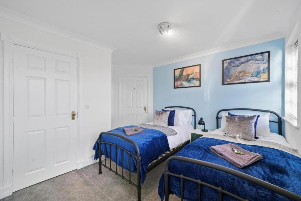 Holiday home Lovely 4 Bedroom House In - Sleeps 10 York