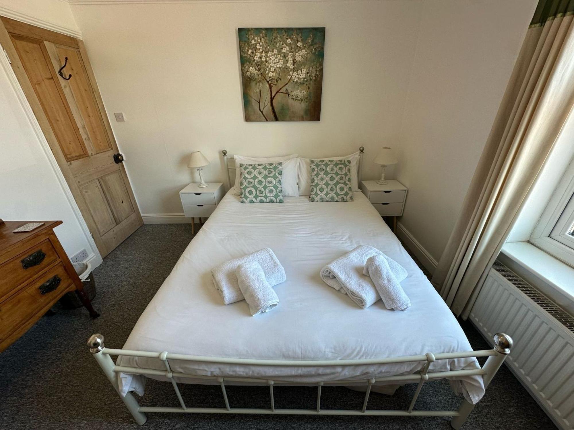 Holiday home Raven's Nest York
