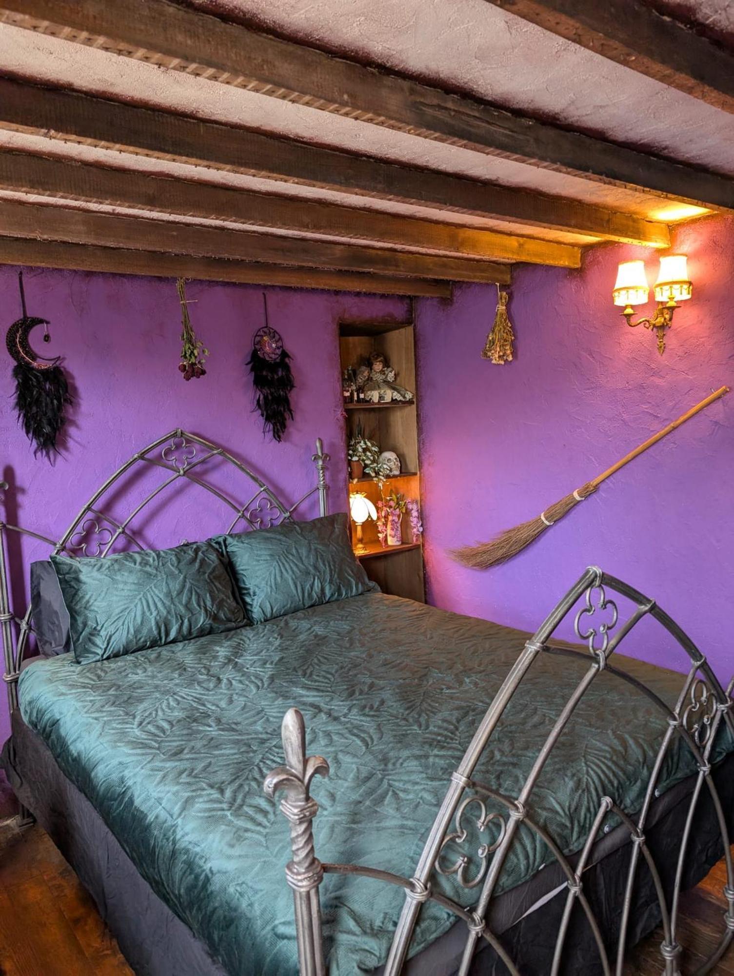 Holiday home Witchcraft And Wizardry -