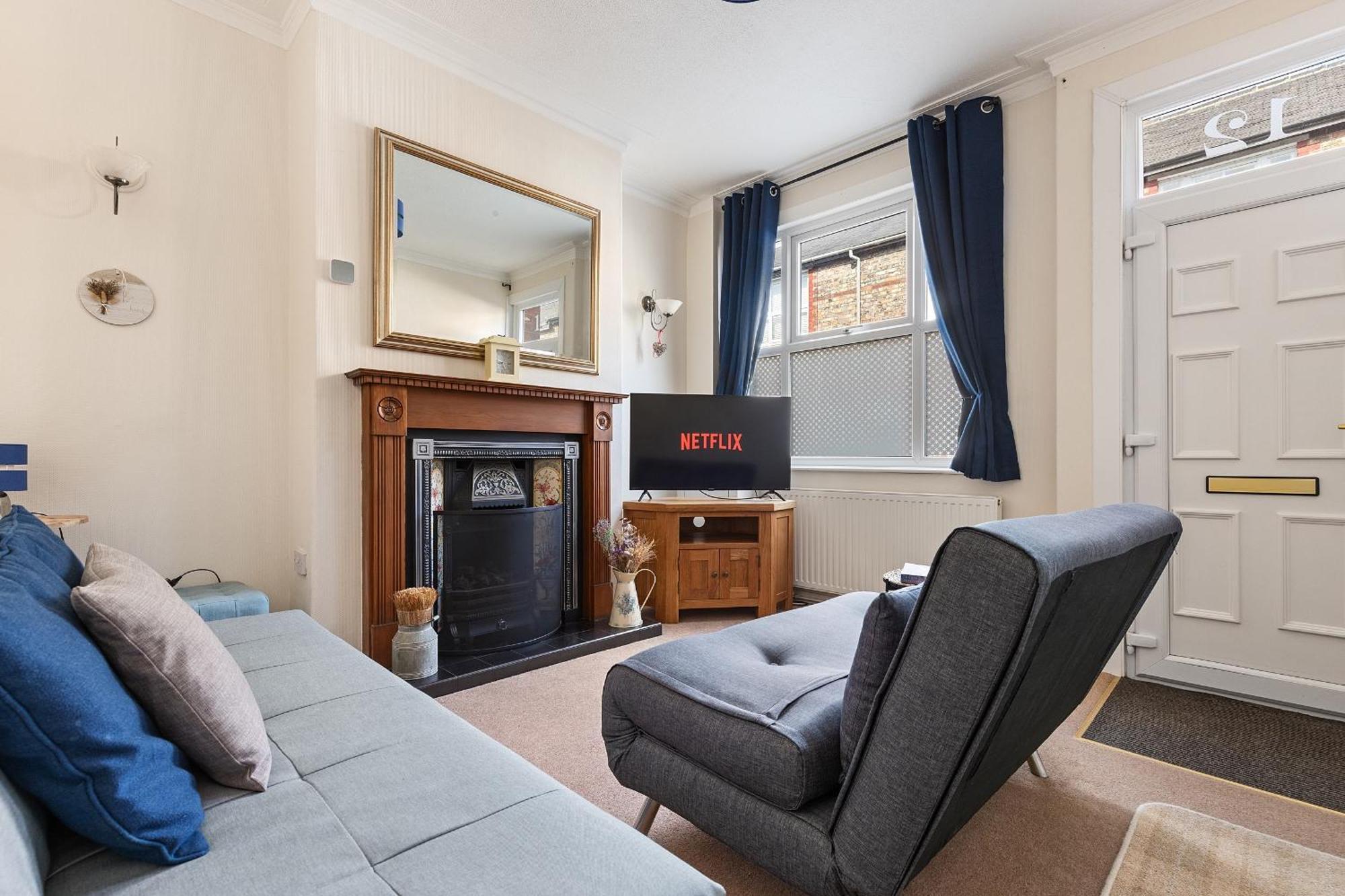 The Colenso - Stunning Period With Free Parking *