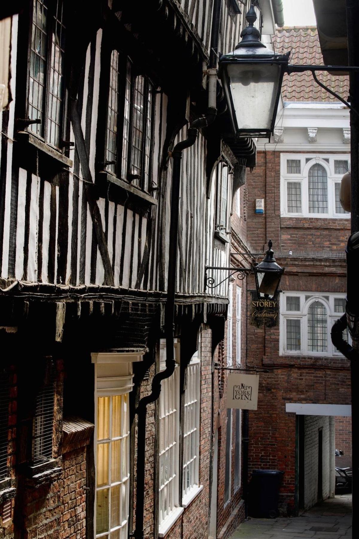 Lady Pecketts Yard One Bedroom, Sleeps Four-