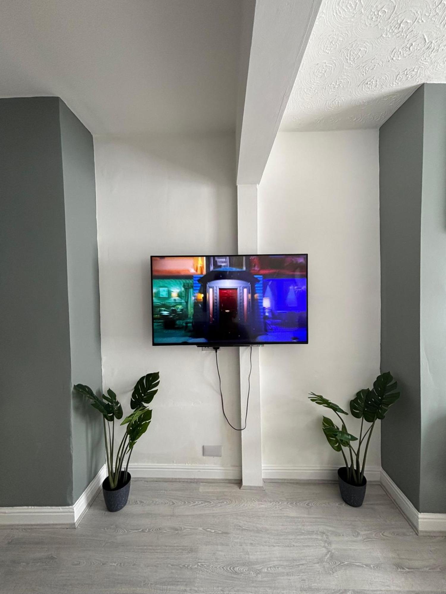 Apartment Hideout - Centre & Free Parking