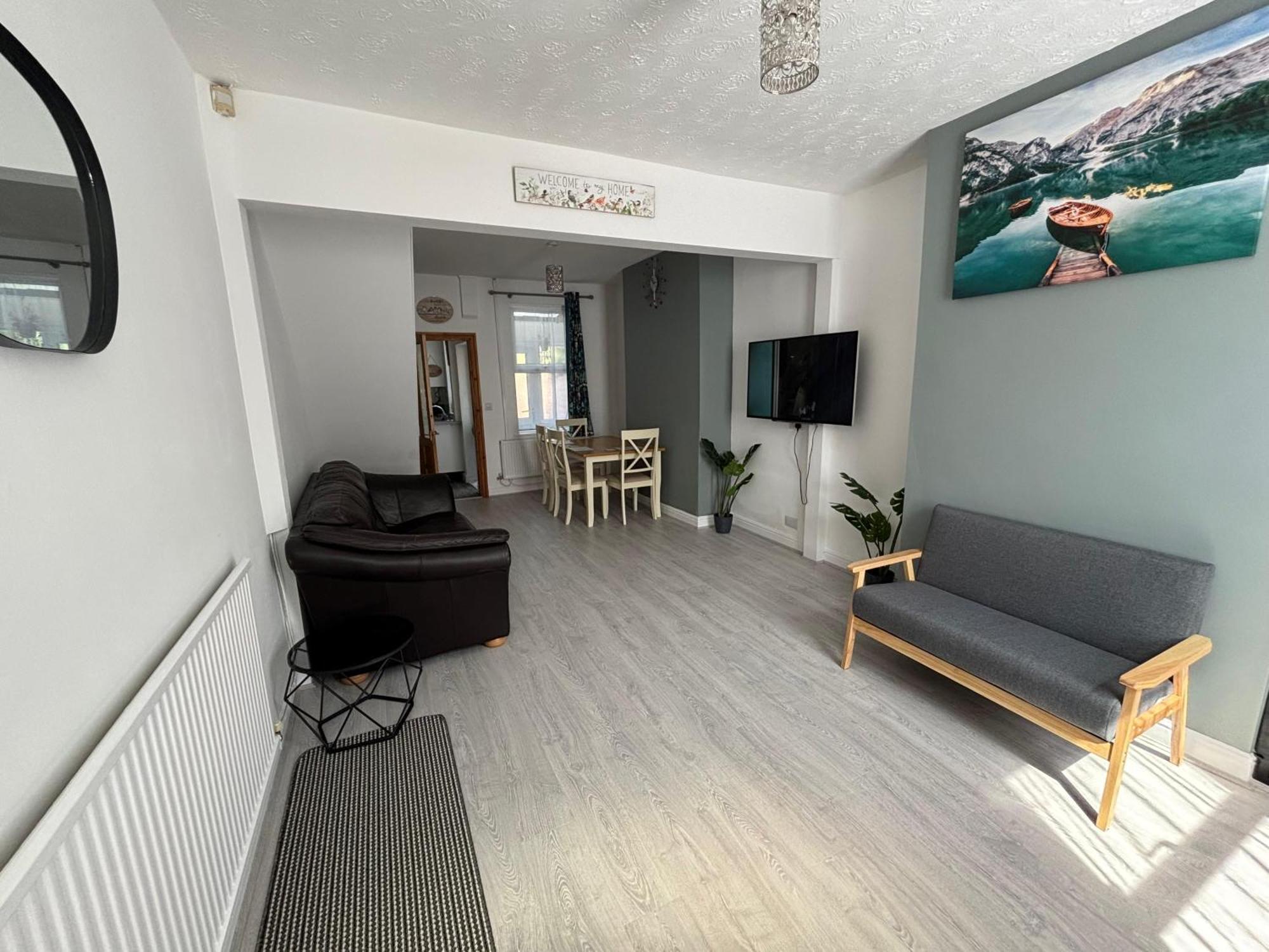 Hideout - Centre & Free Parking