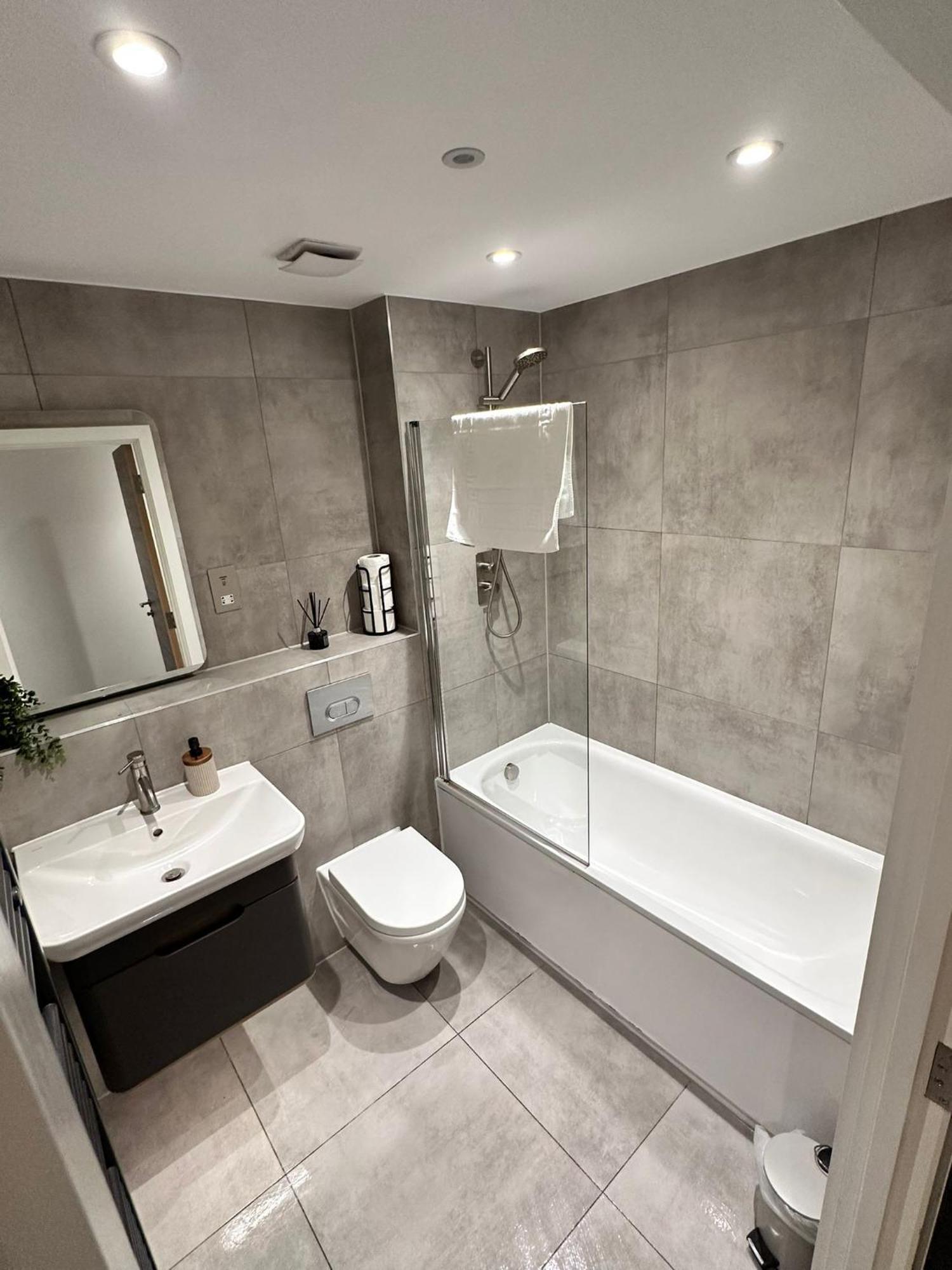 Centre Pad - Free Parking And Private Gym! Apartment *