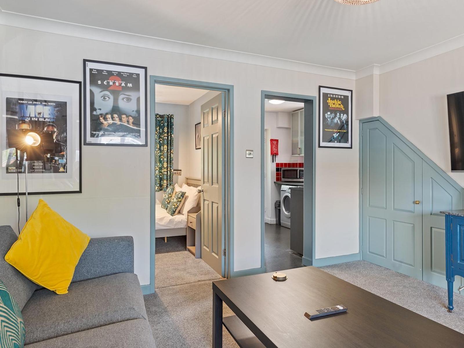 Bright Modern With Free Parking Pass The Keys Holiday home